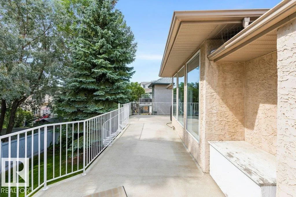 31 EVEREST Crescent