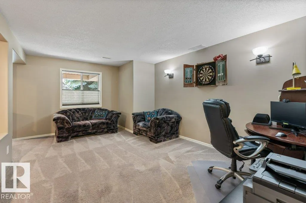 31 EVEREST Crescent