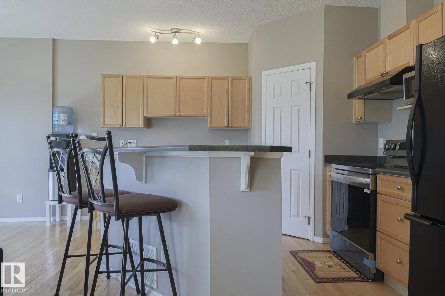 2508 HANNA Crescent