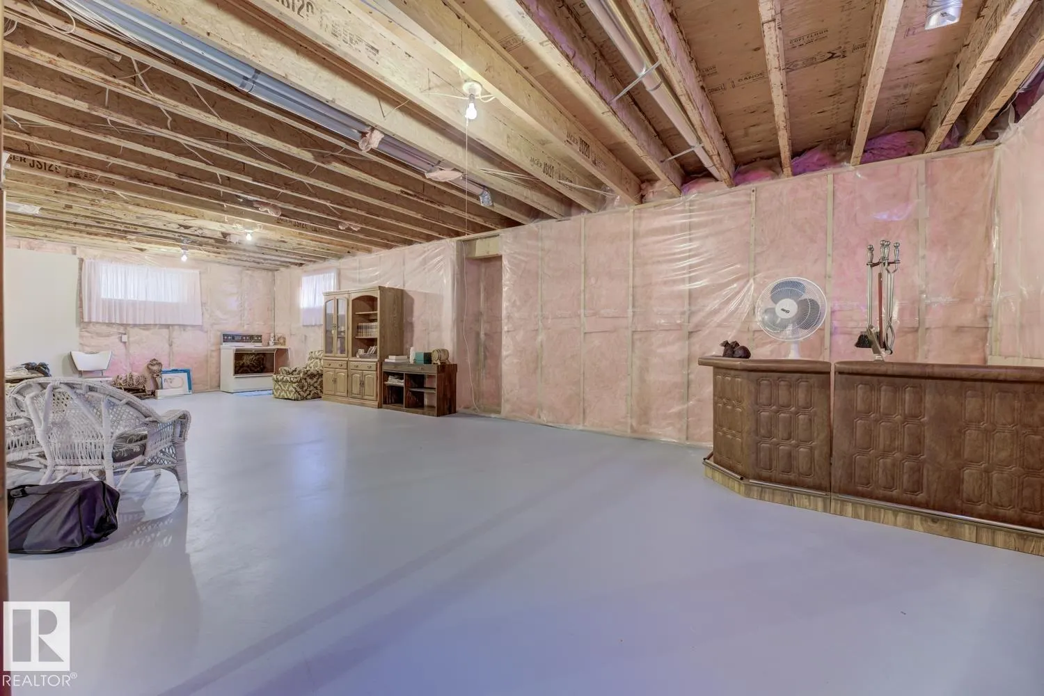 269 HAWKVIEW Crest