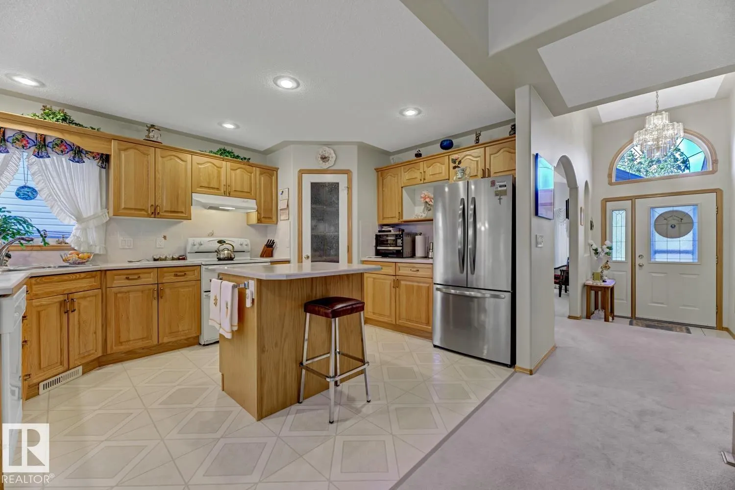 269 HAWKVIEW Crest