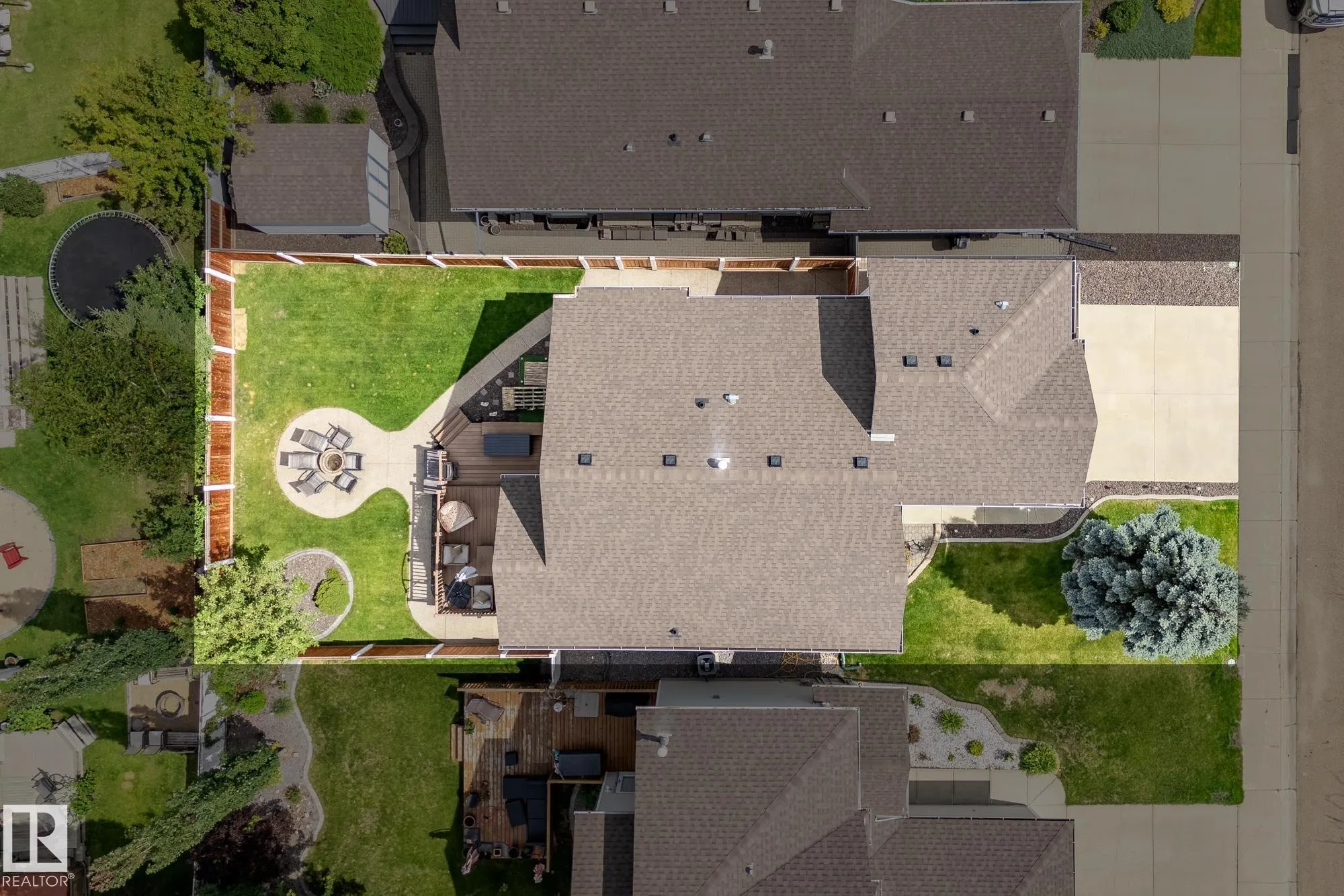 200 FORREST Drive