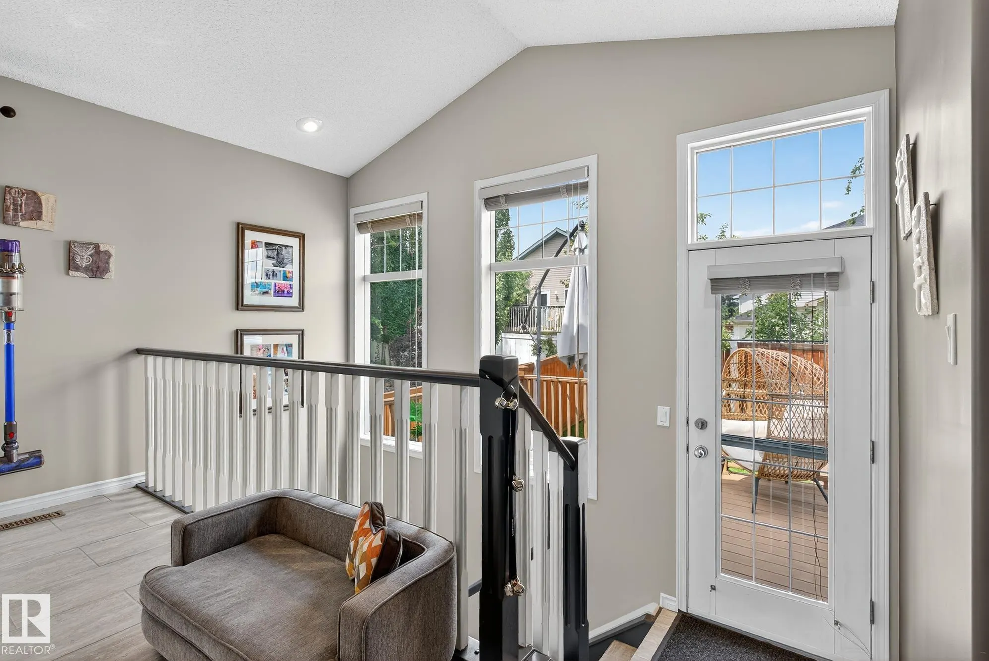 200 FORREST Drive