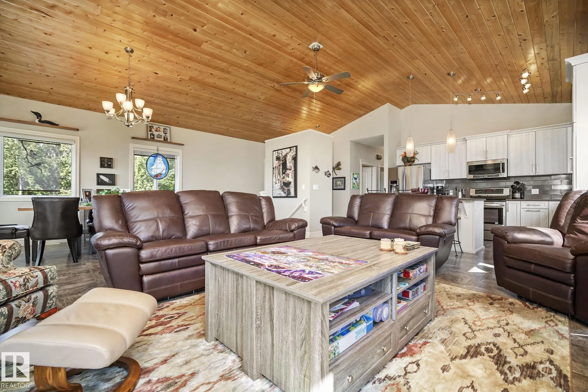 4518 LAKESHORE Road