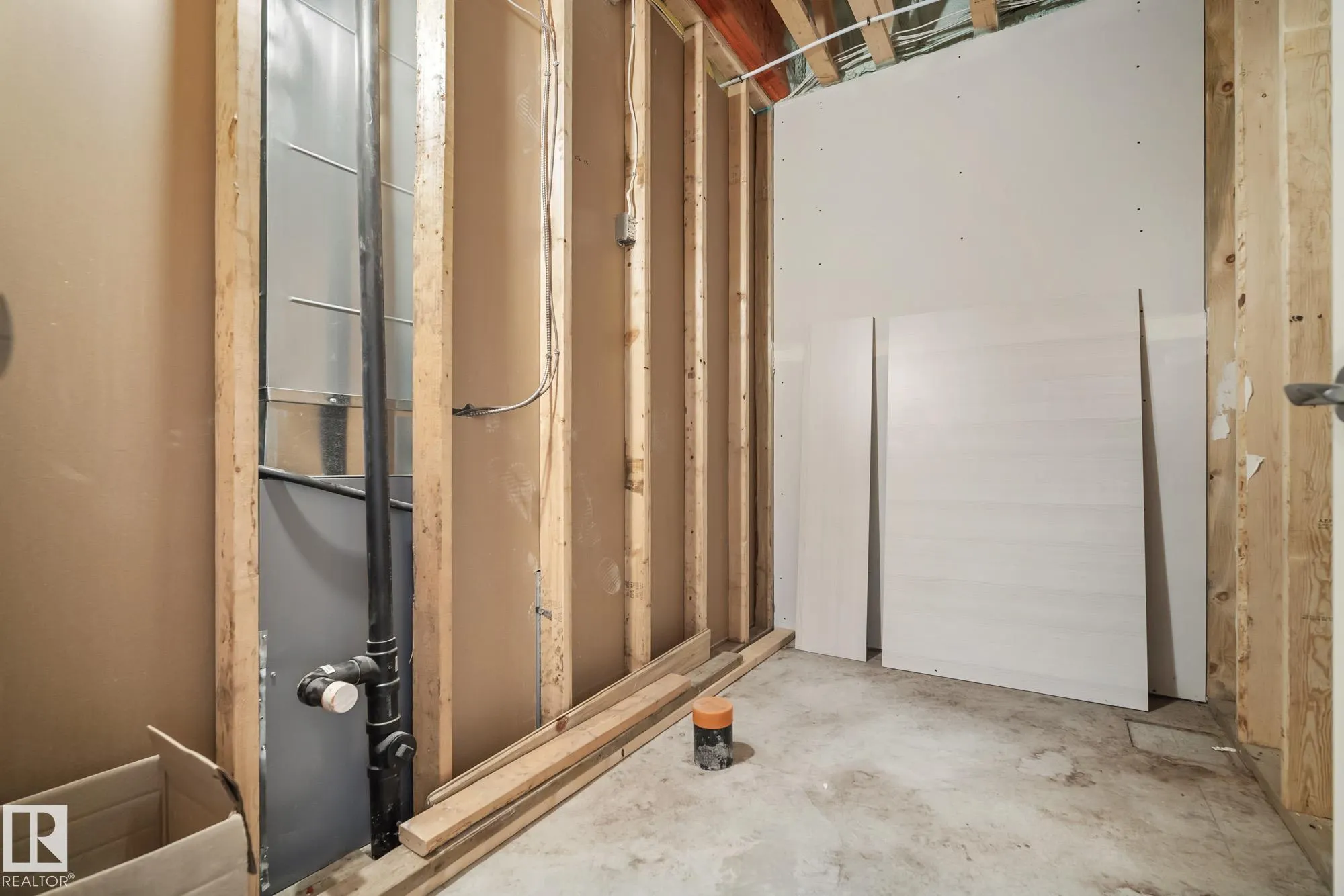 4518 LAKESHORE Road