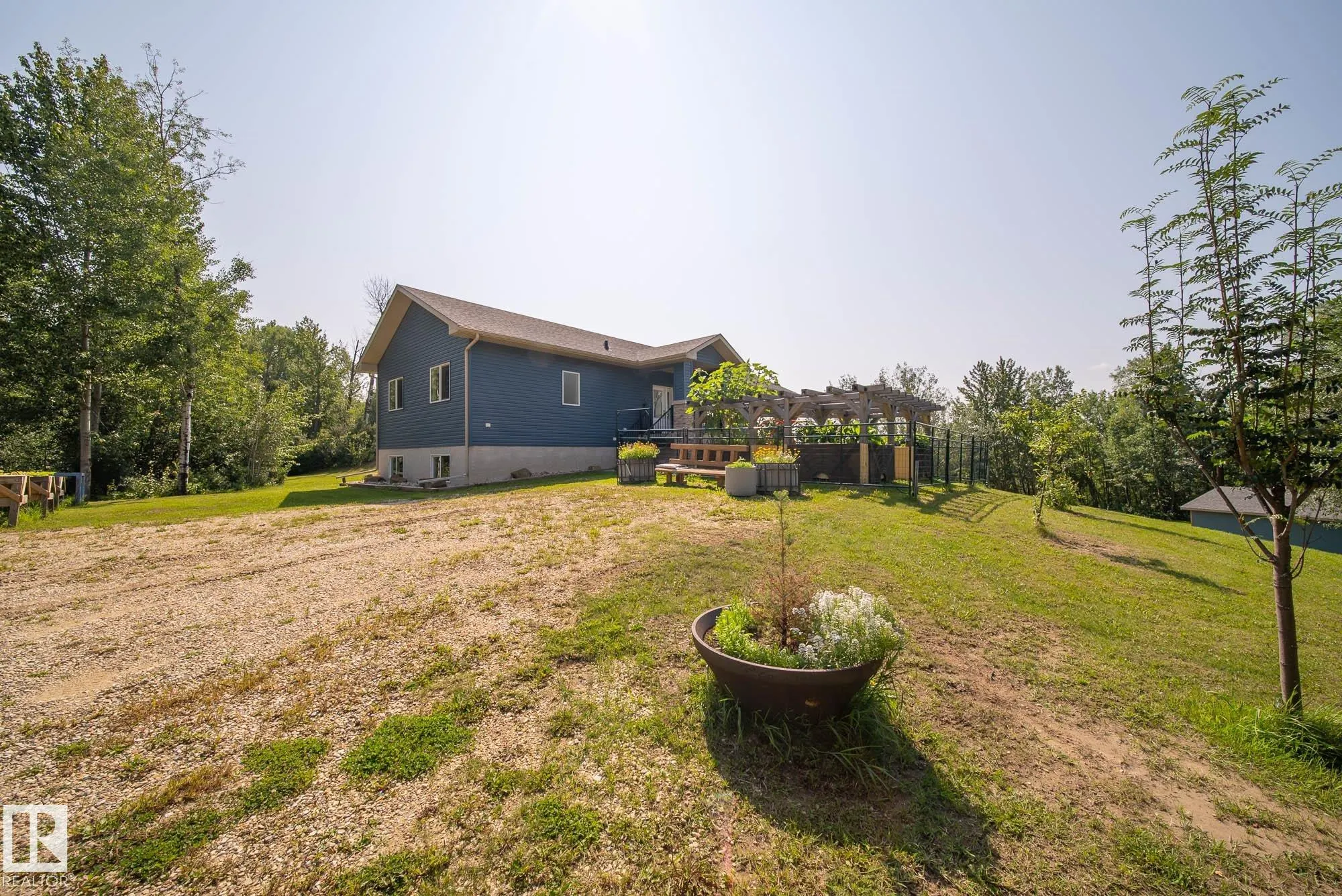 4518 LAKESHORE Road