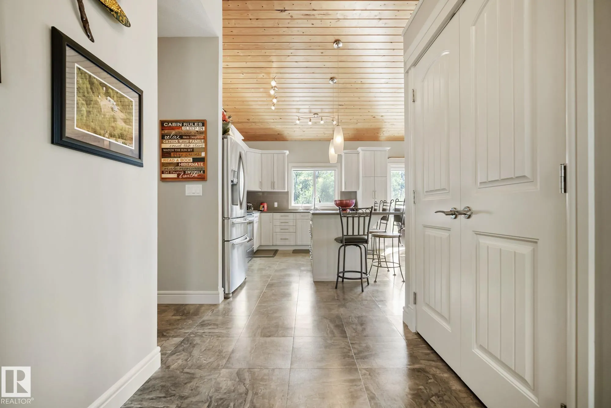 4518 LAKESHORE Road