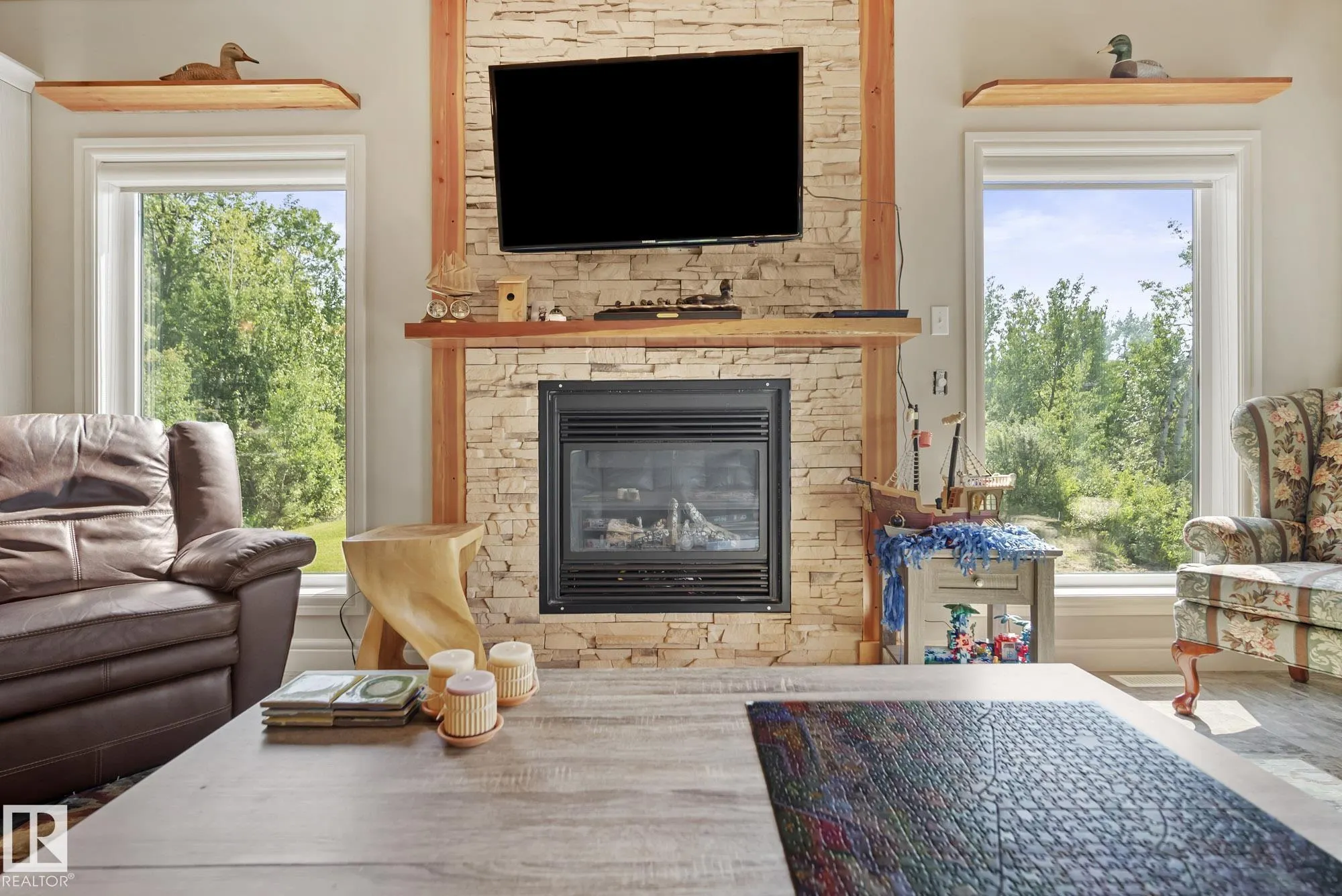 4518 LAKESHORE Road