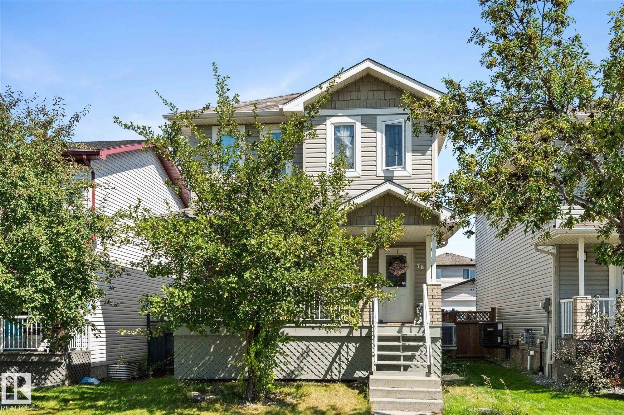 76 VENTURA Street
