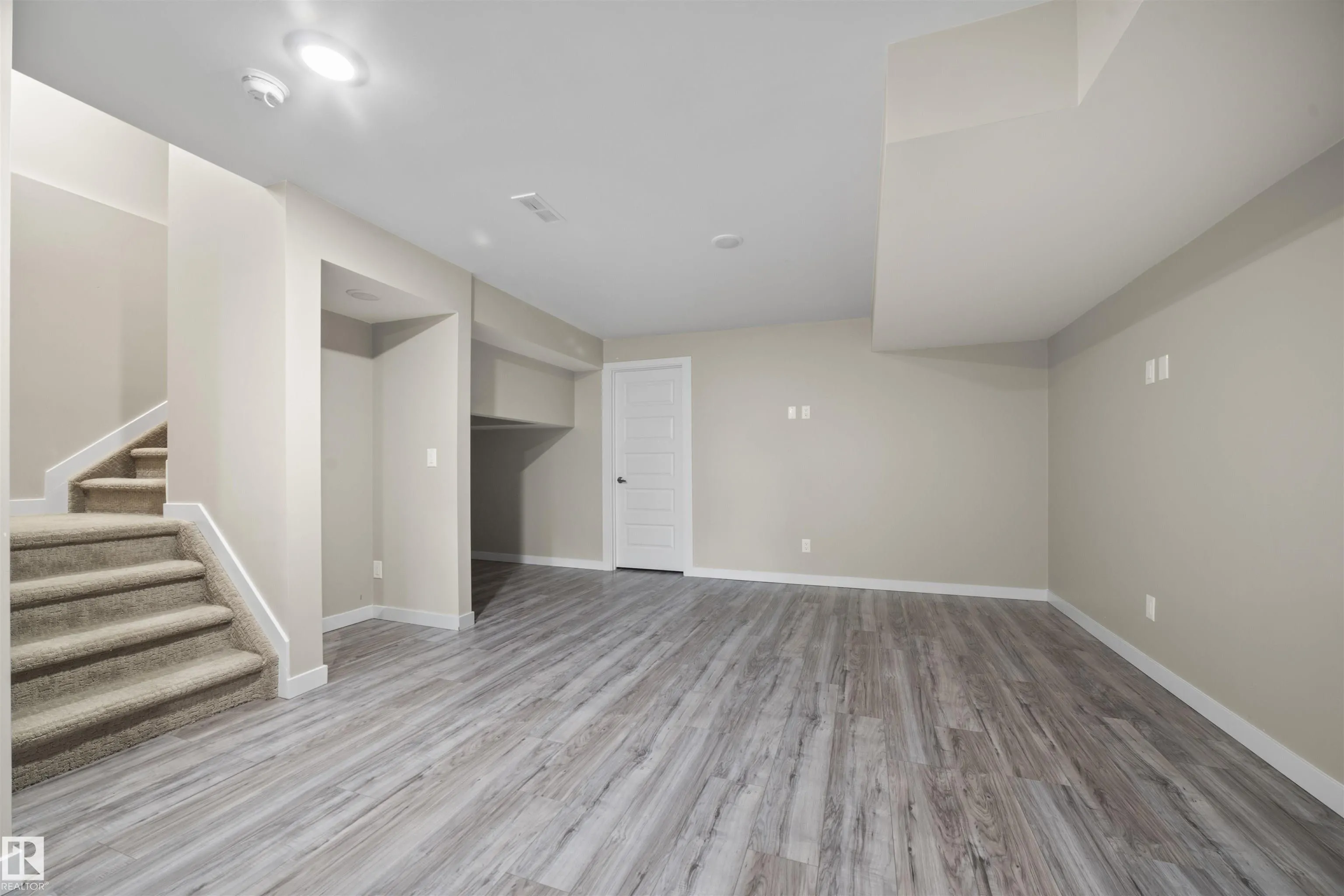 8149 CHAPPELLE Way