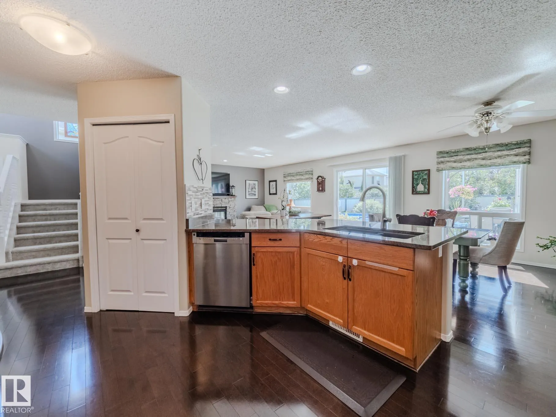 425 WILLIAMS Court