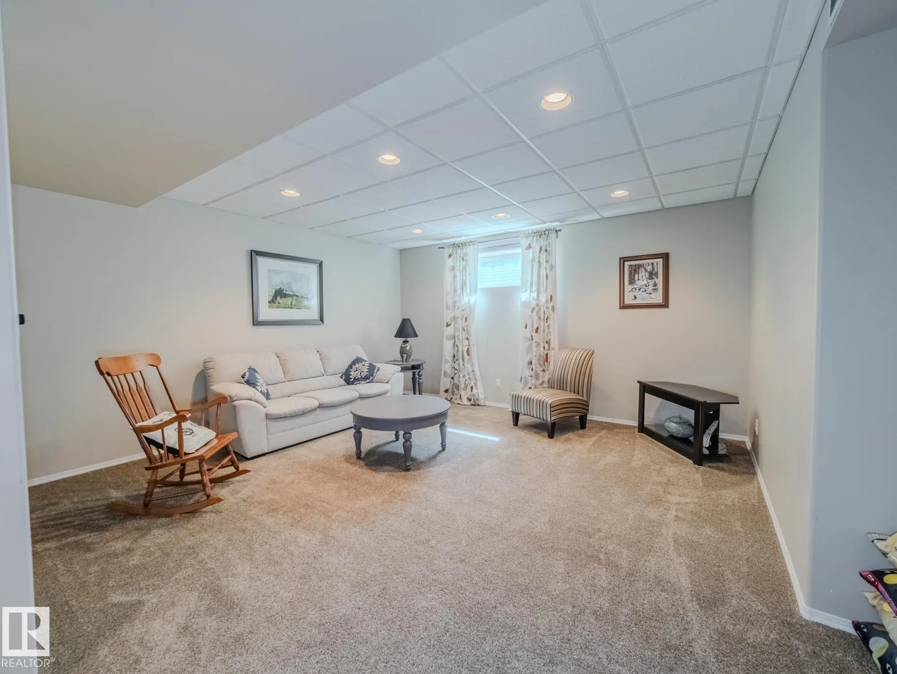 425 WILLIAMS Court