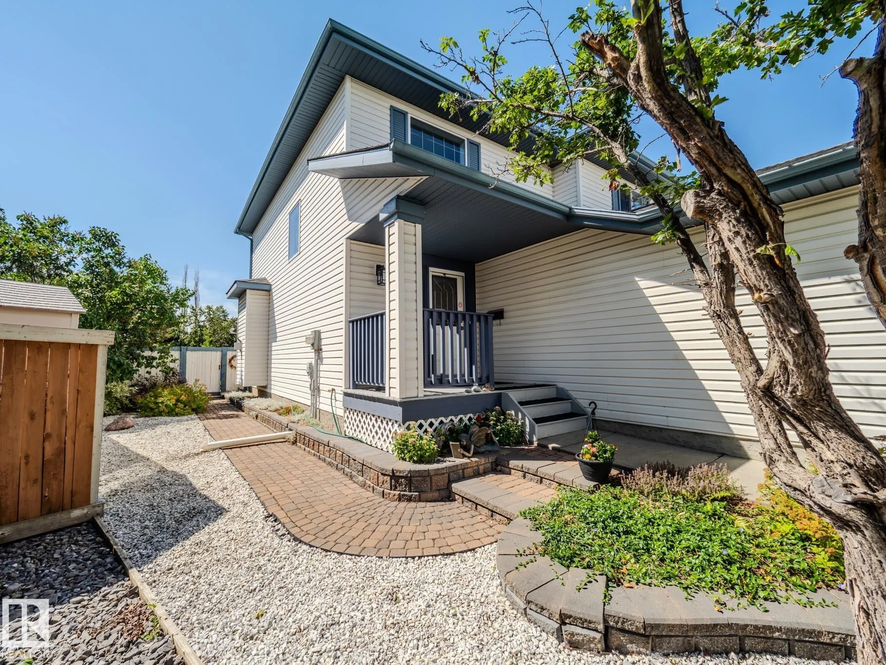 425 WILLIAMS Court
