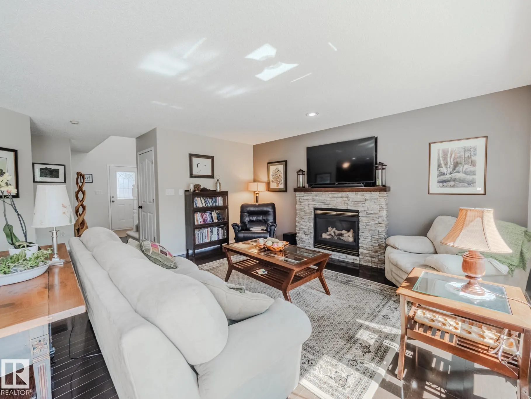 425 WILLIAMS Court