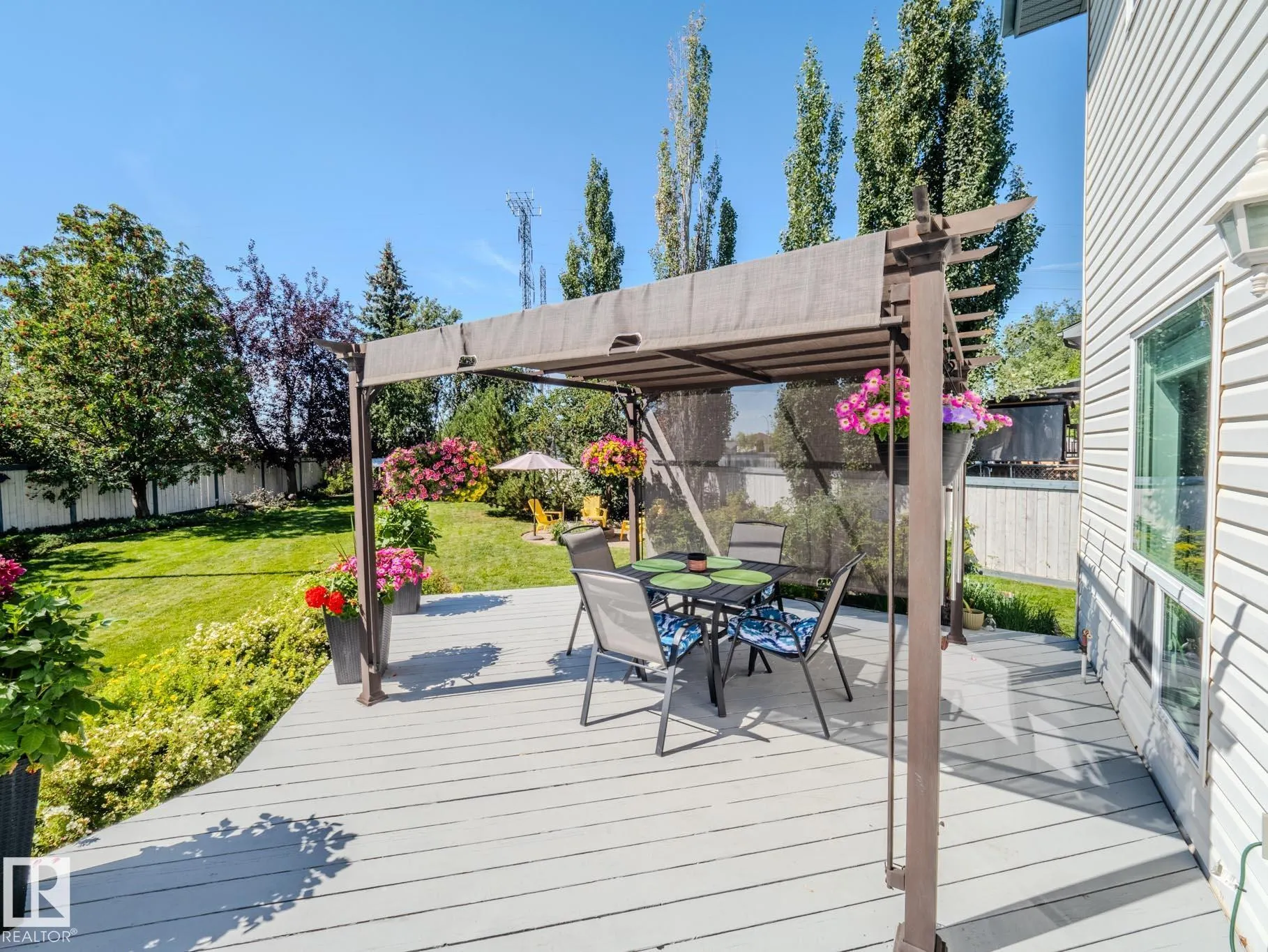 425 WILLIAMS Court