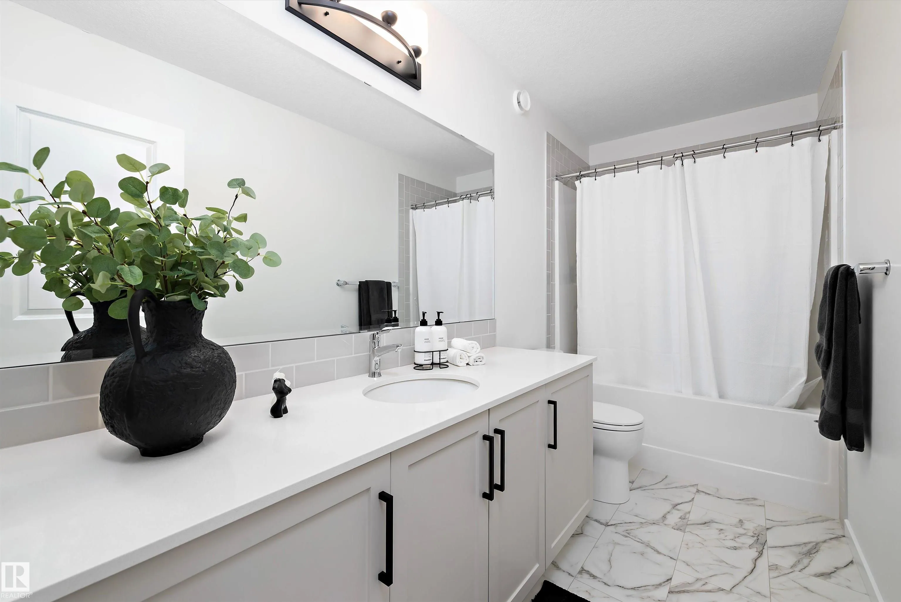 114 SEDUM Way