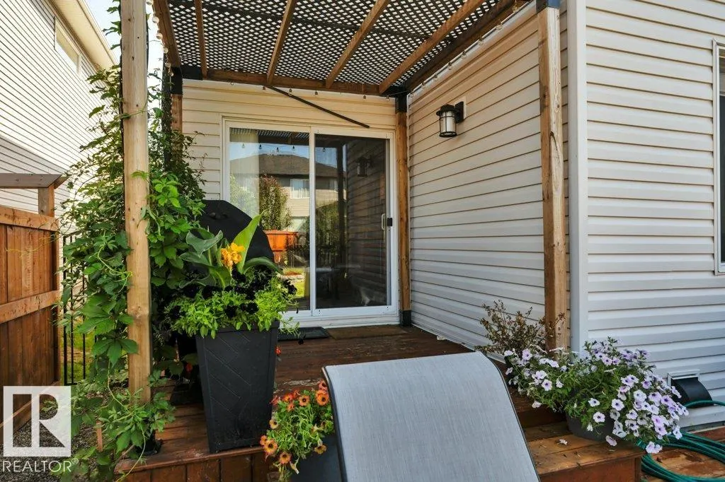 14 ROLSTON Court