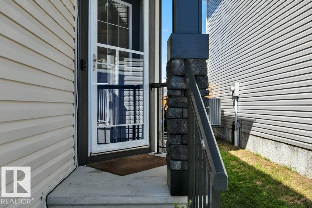 14 ROLSTON Court