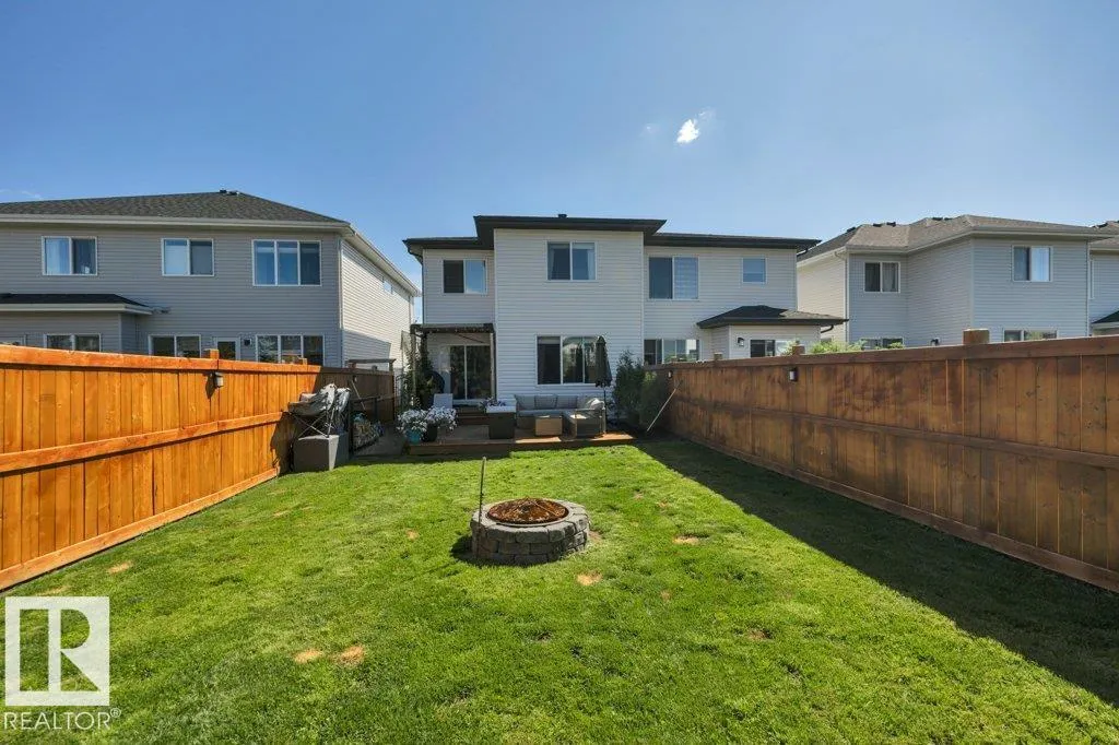 14 ROLSTON Court