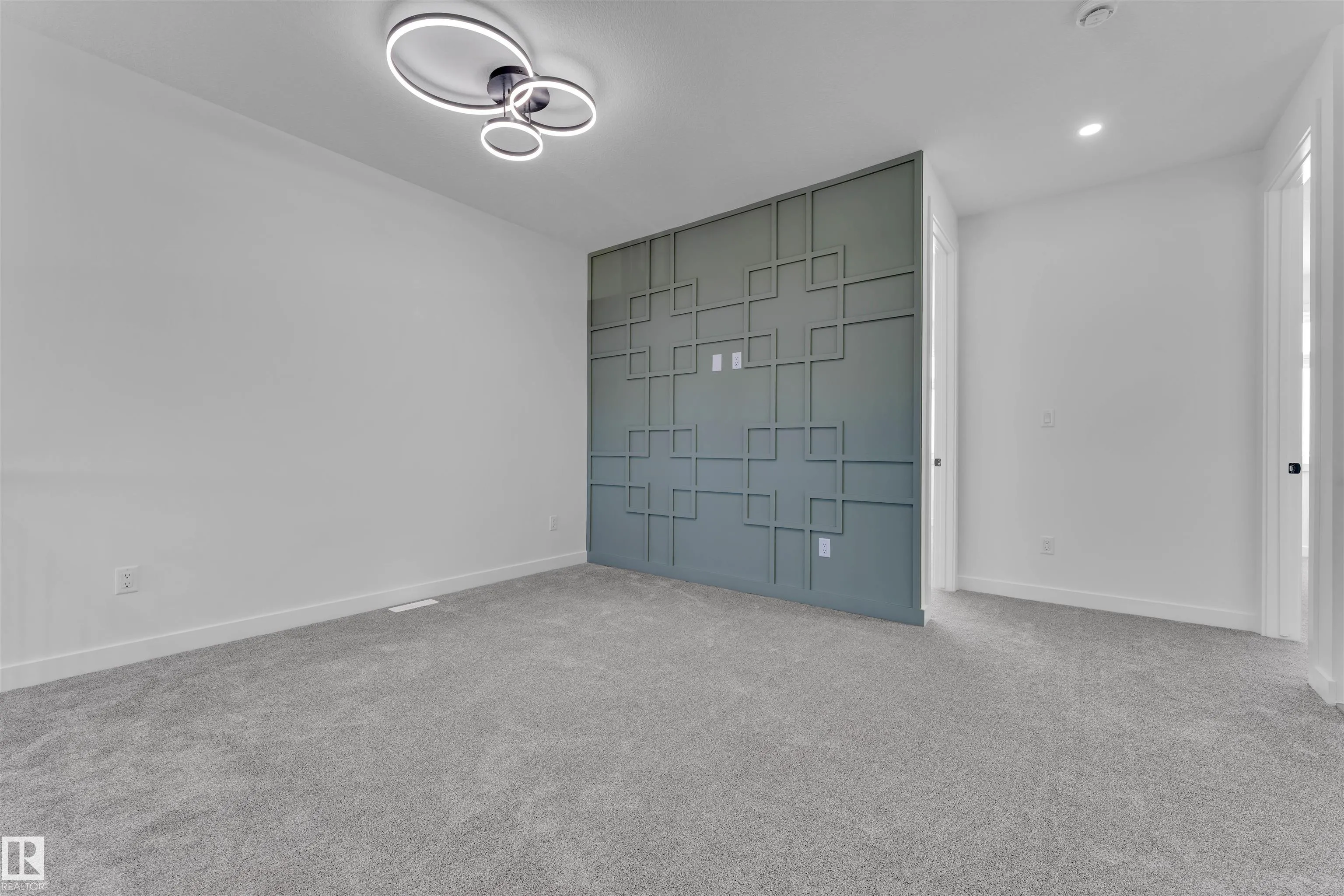 416 Pine Point(e)