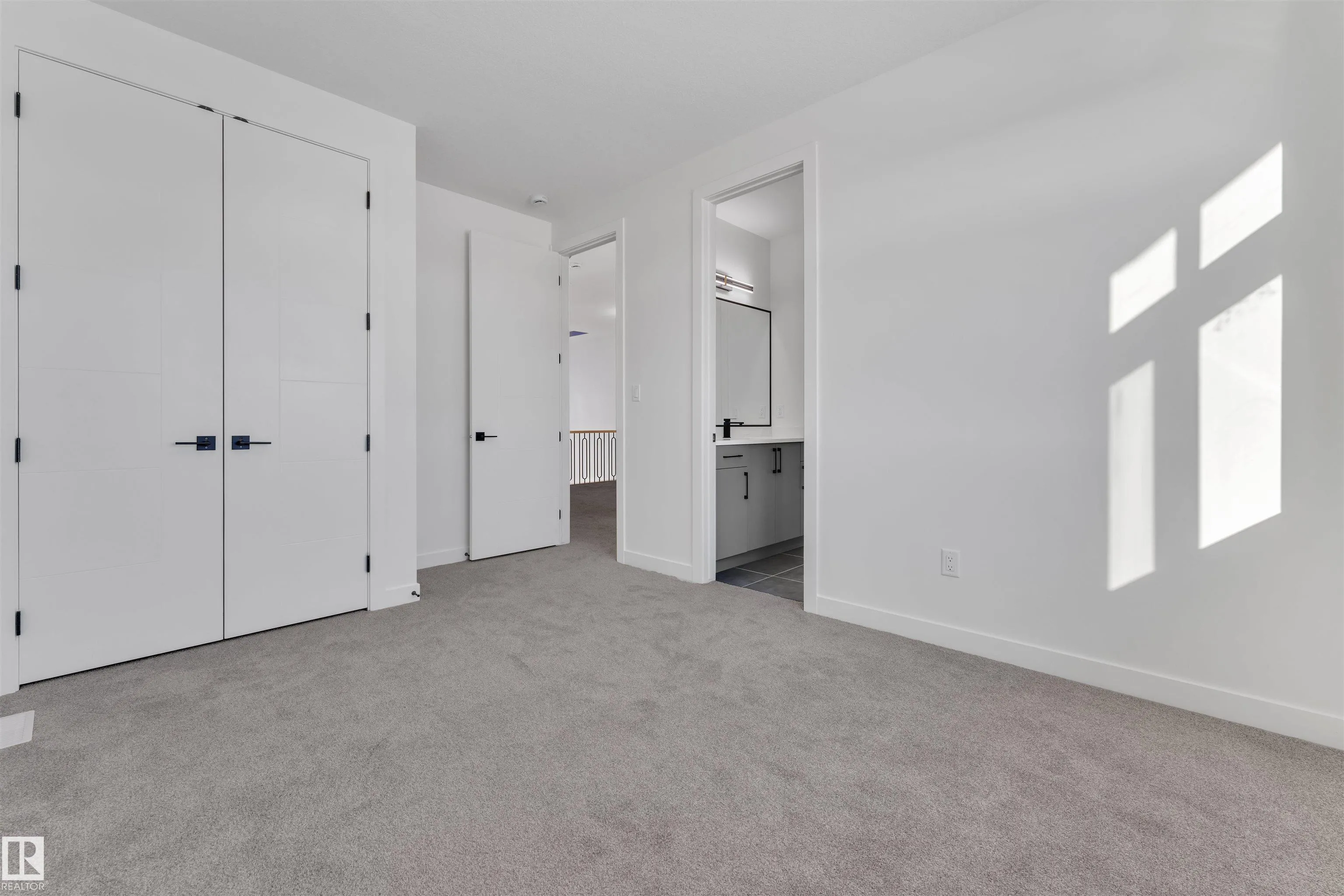 416 Pine Point(e)