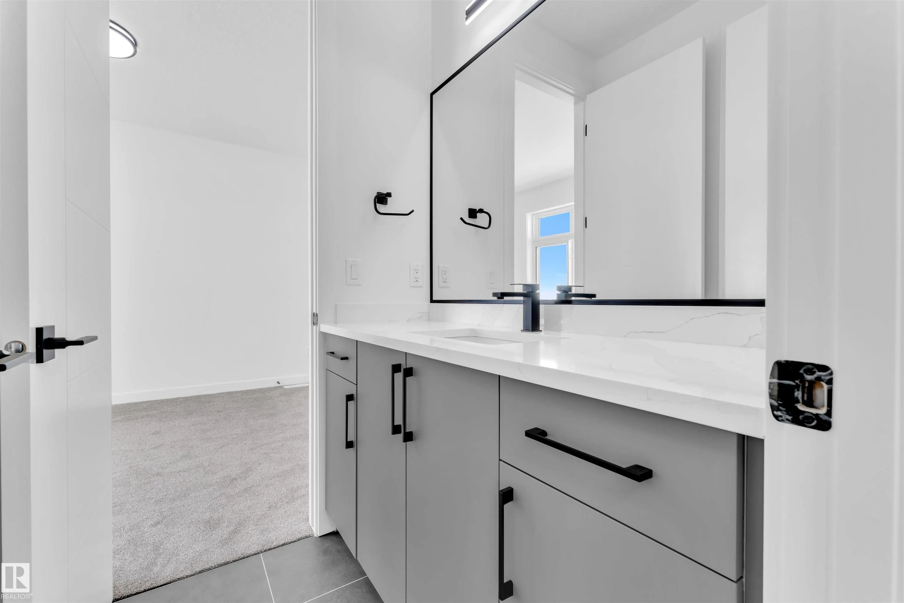 416 Pine Point(e)