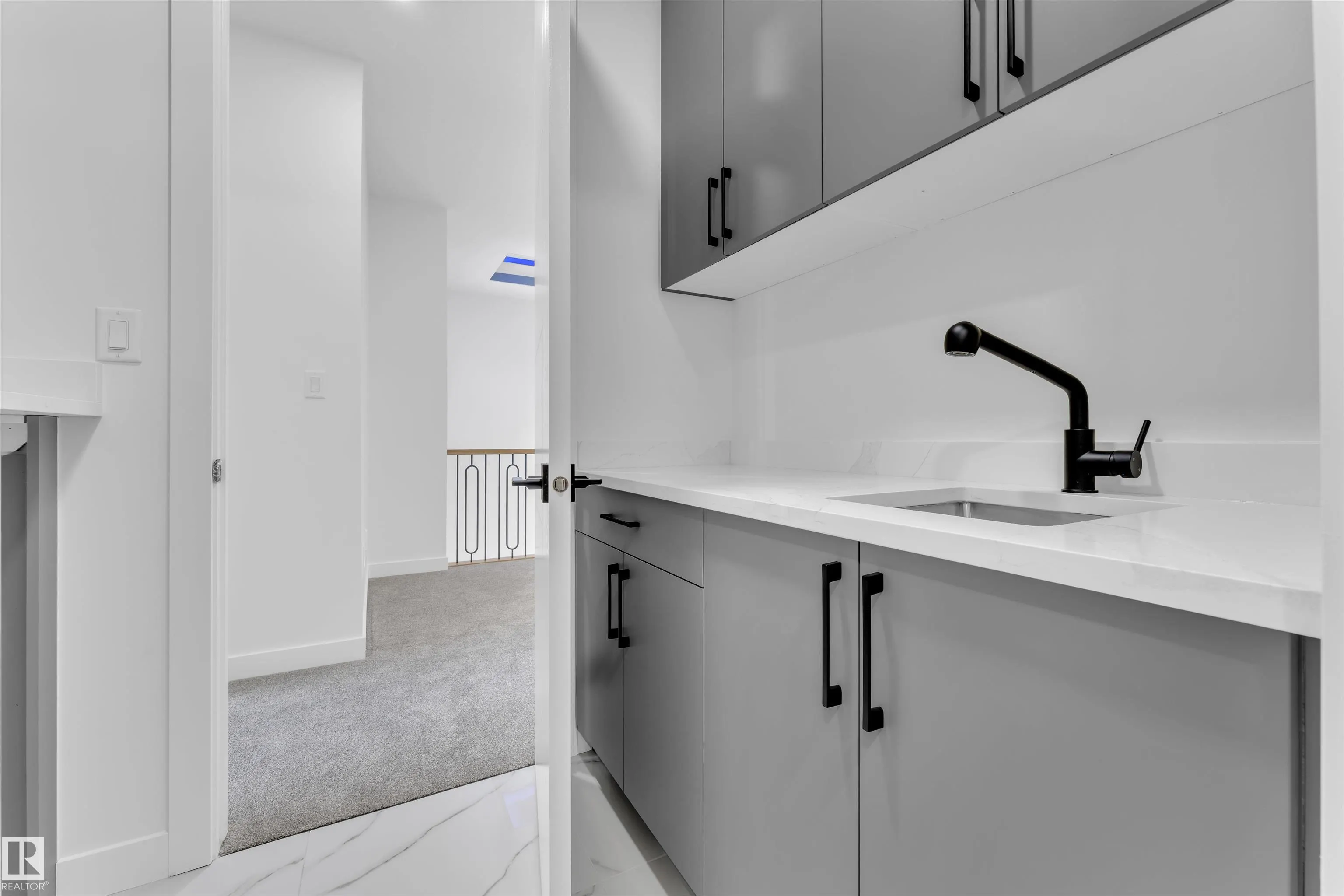 416 Pine Point(e)