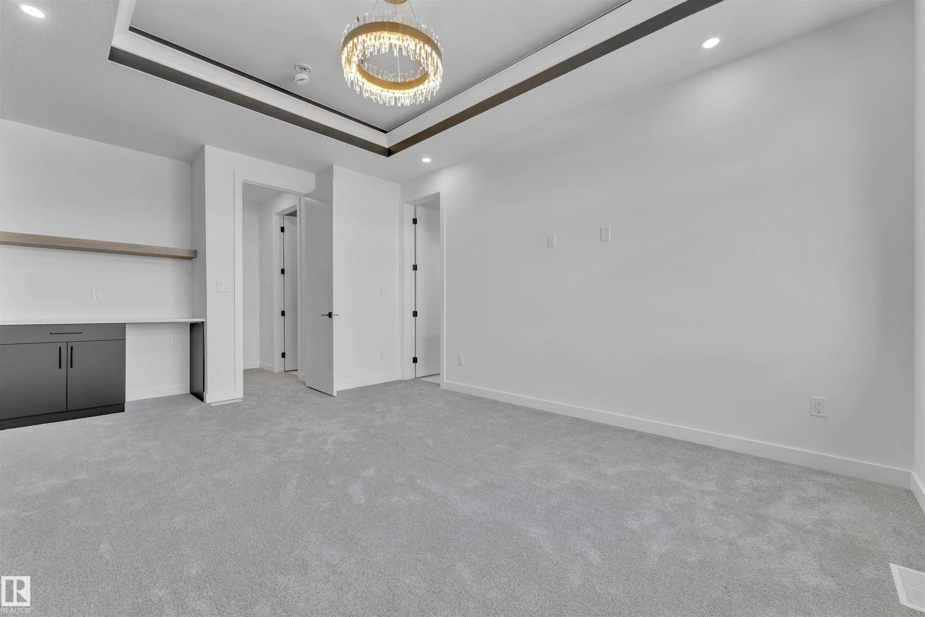 416 Pine Point(e)