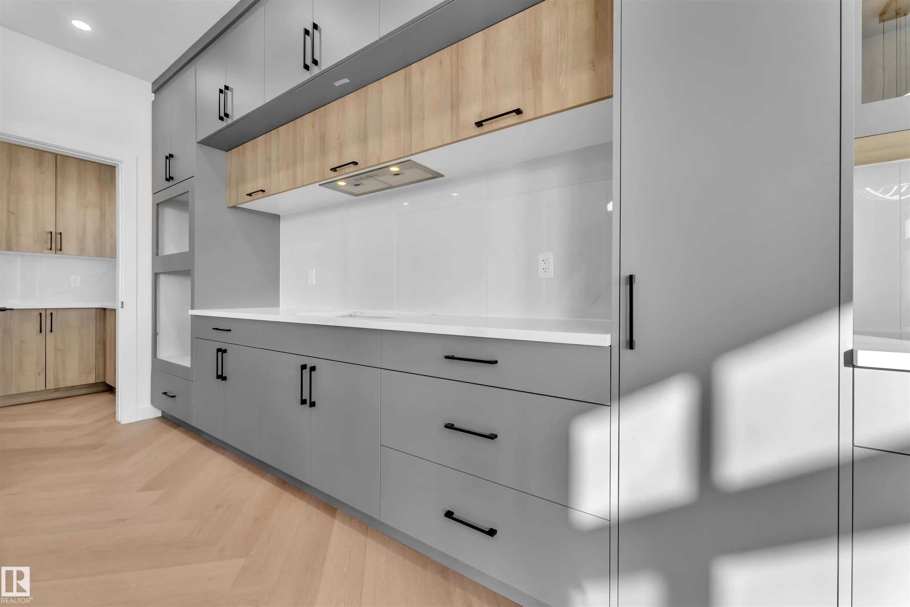 416 Pine Point(e)