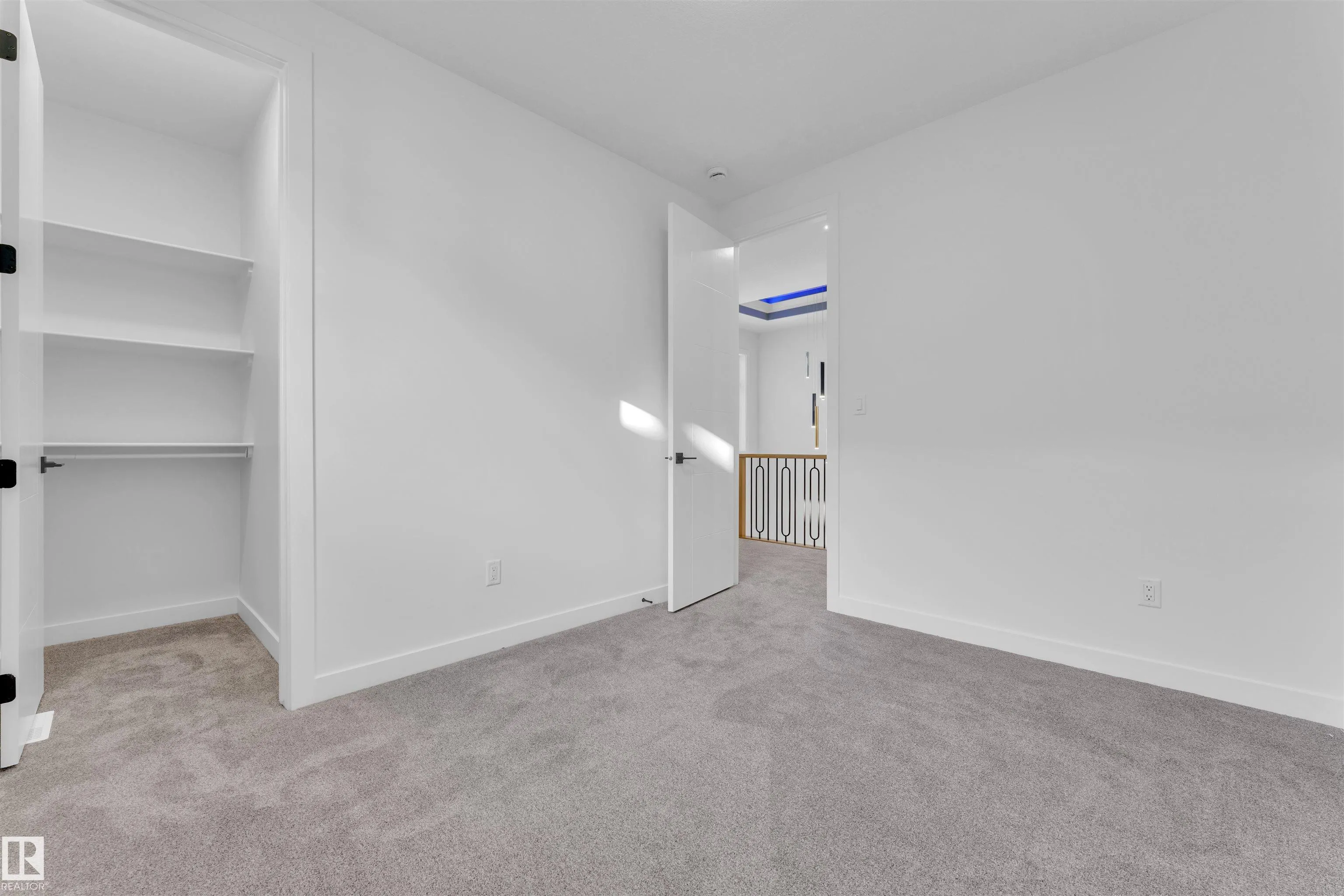 416 Pine Point(e)