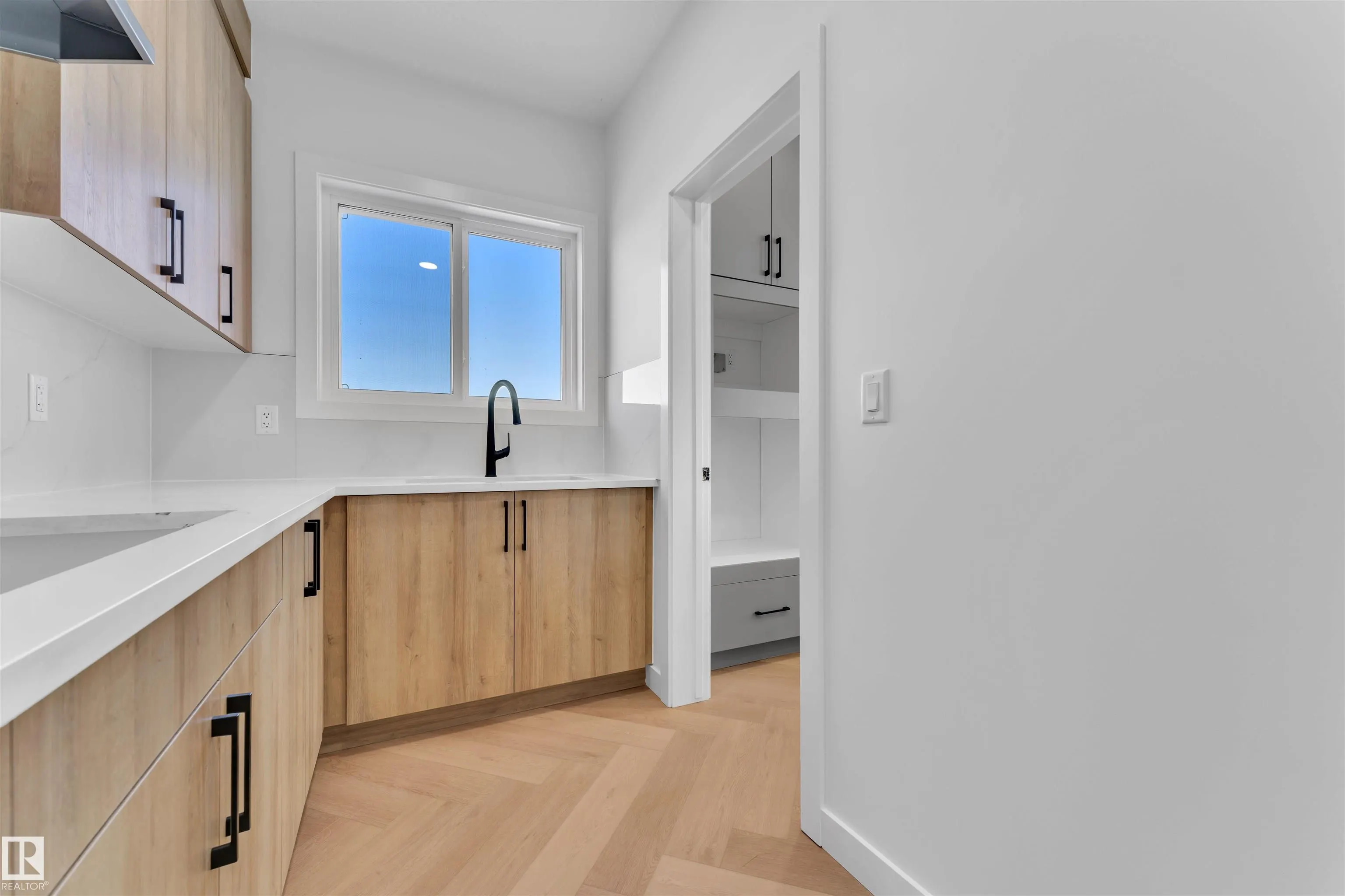 416 Pine Point(e)