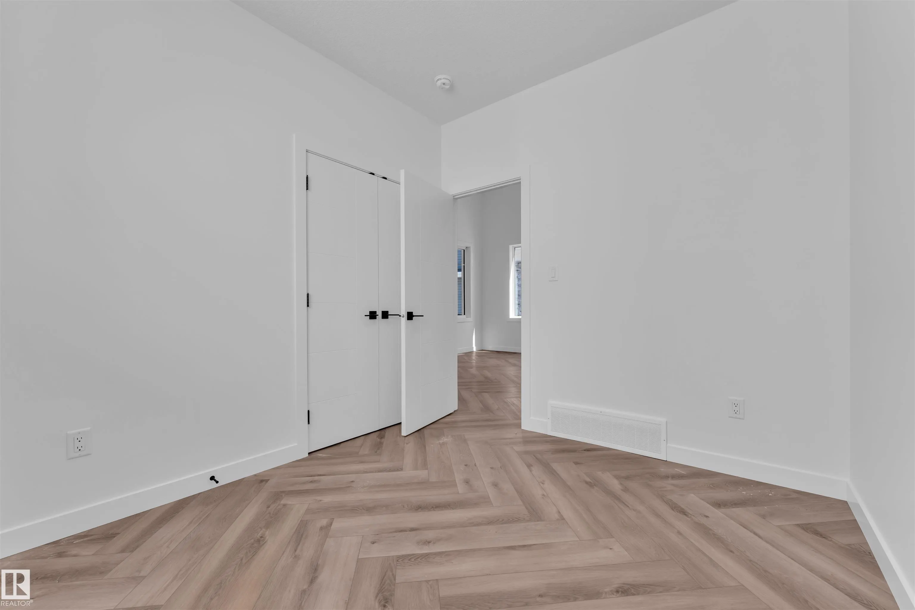 121 Lilac Close