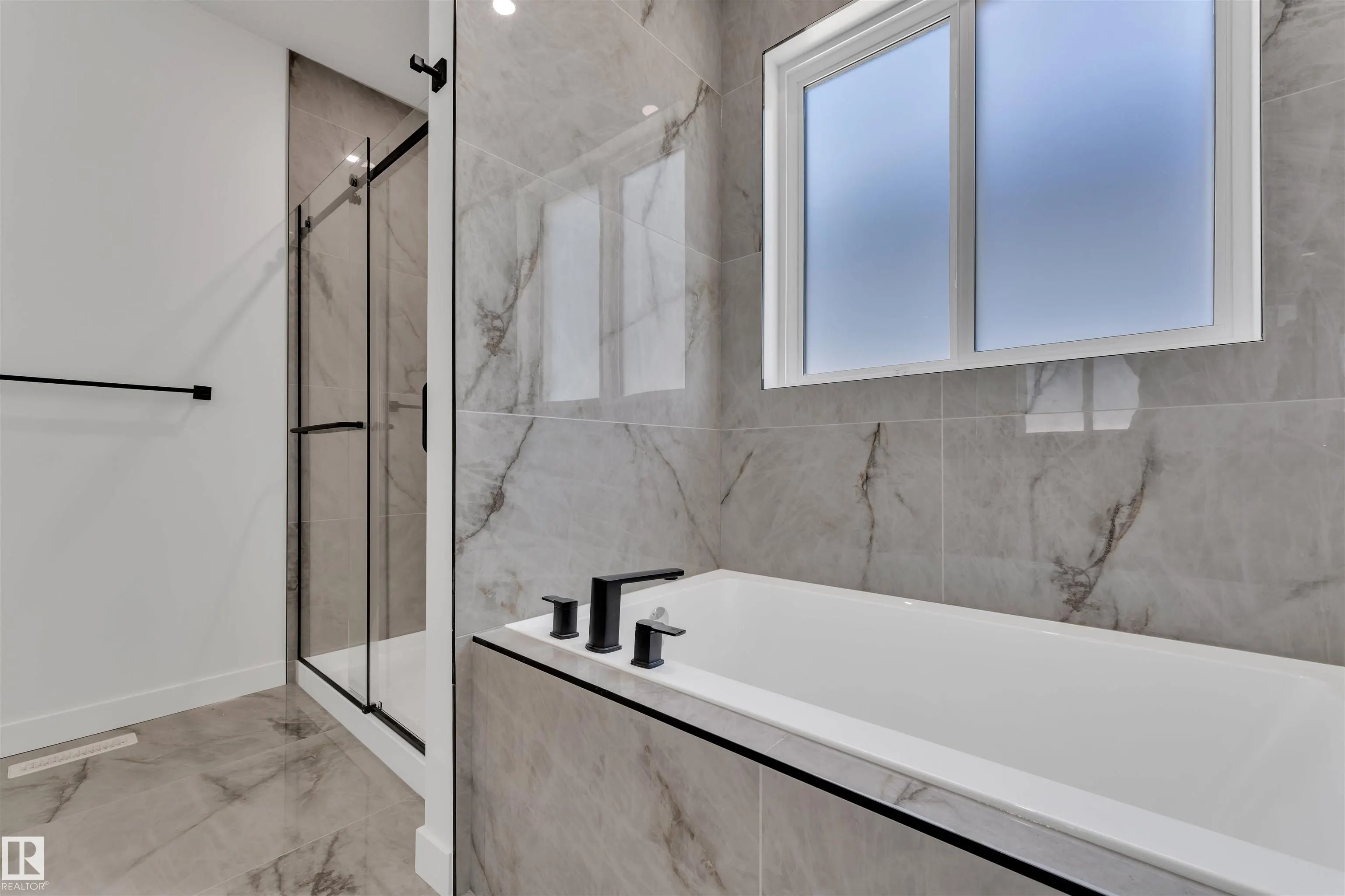 121 Lilac Close