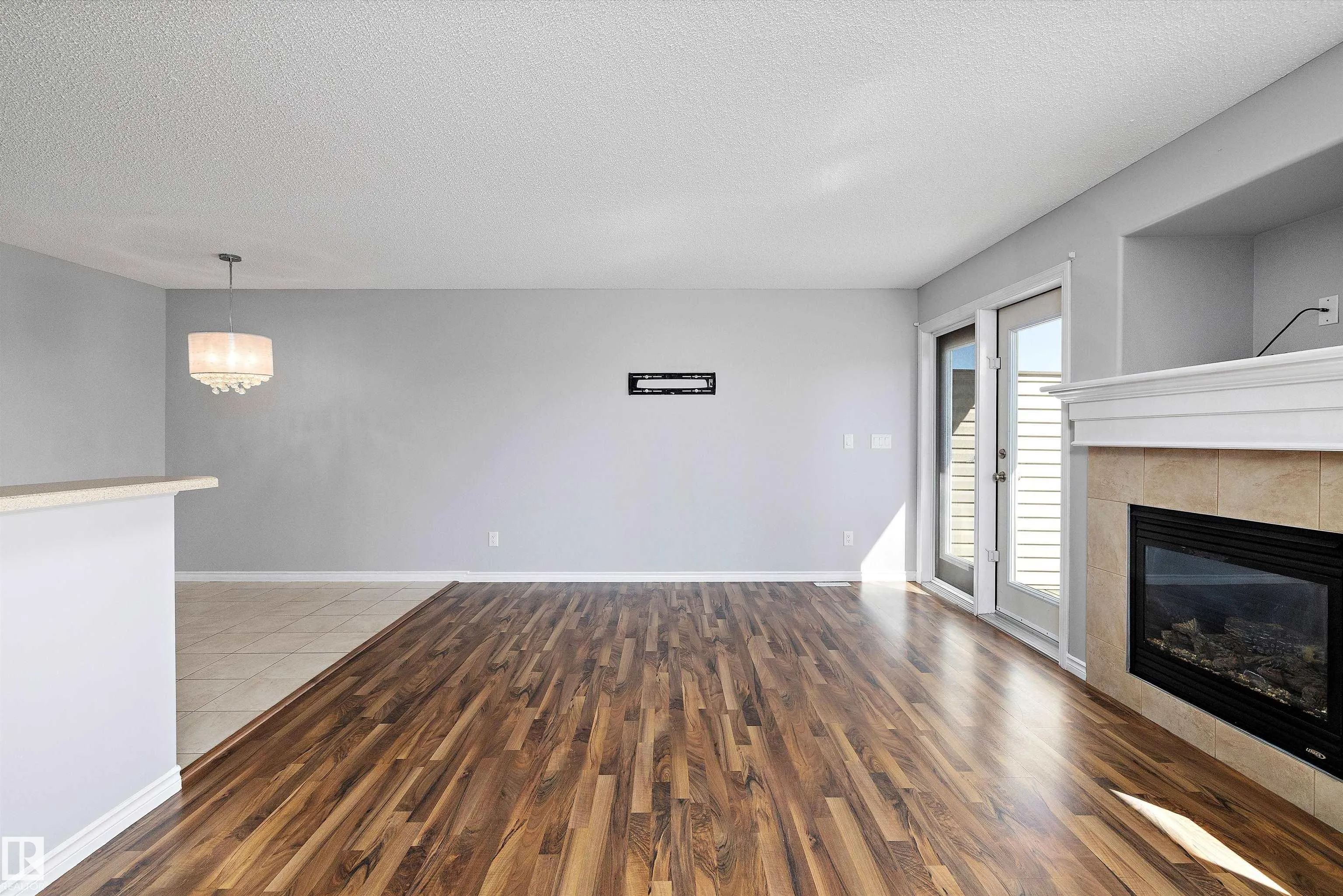 9511 102 Avenue