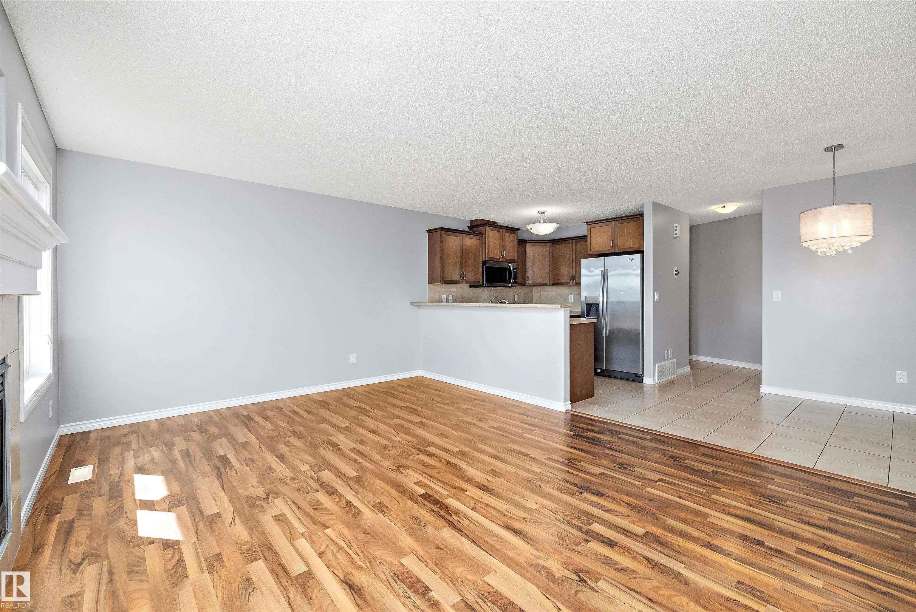 9511 102 Avenue