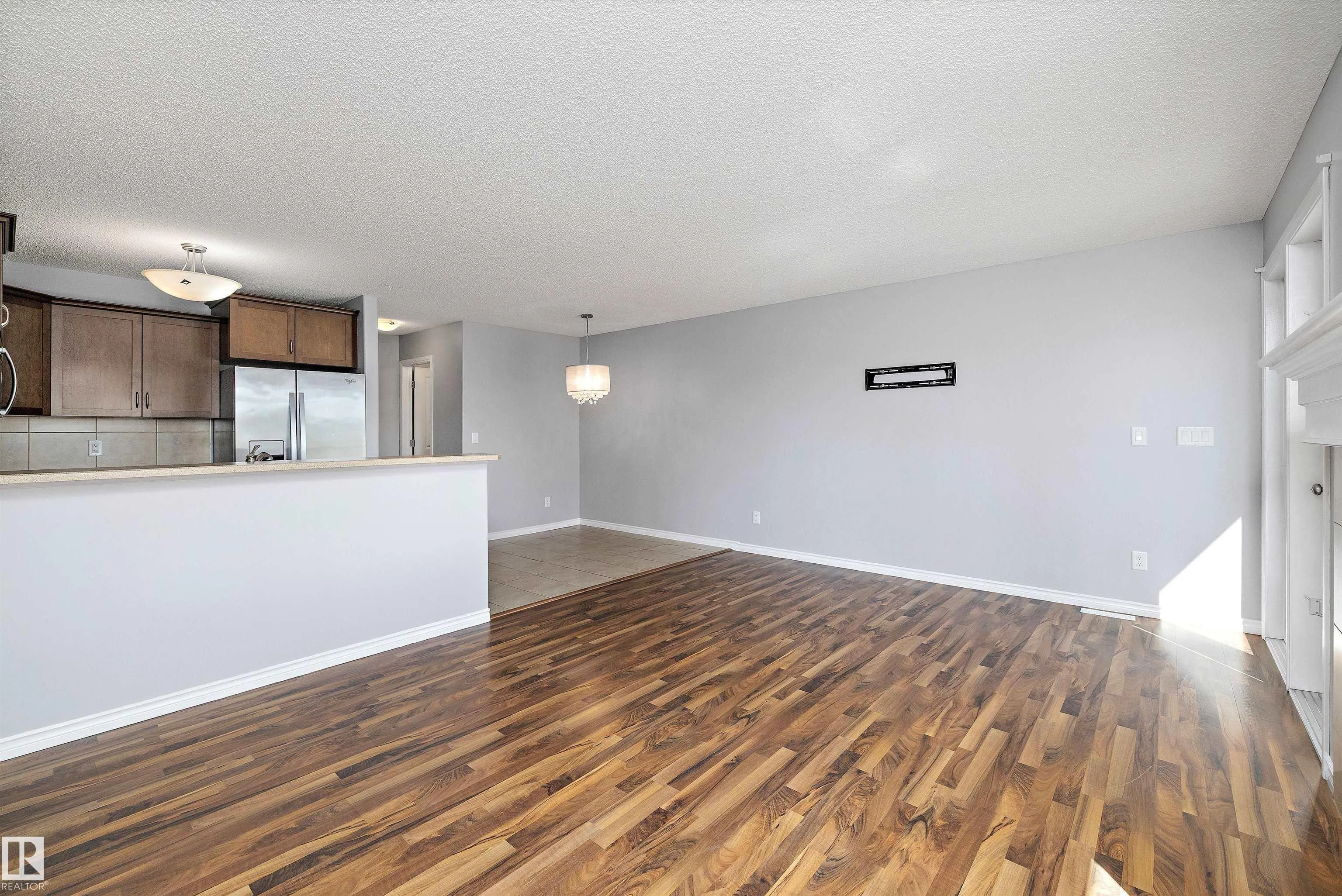 9511 102 Avenue