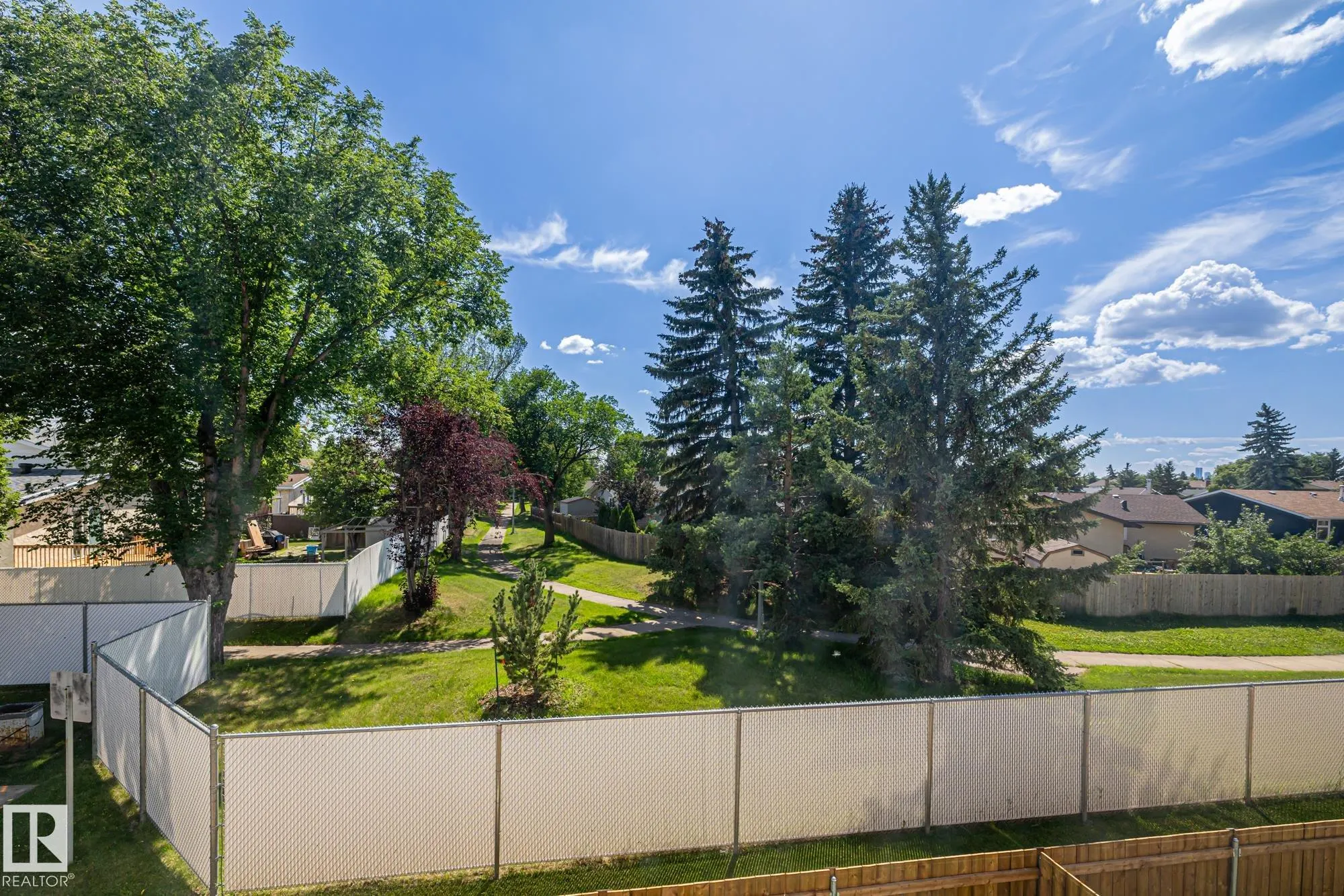 2B CLAREVIEW Village