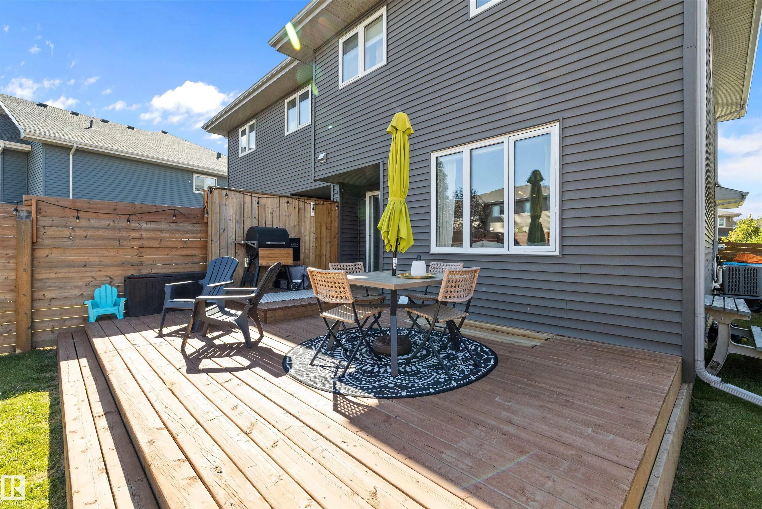 7 James Crescent
