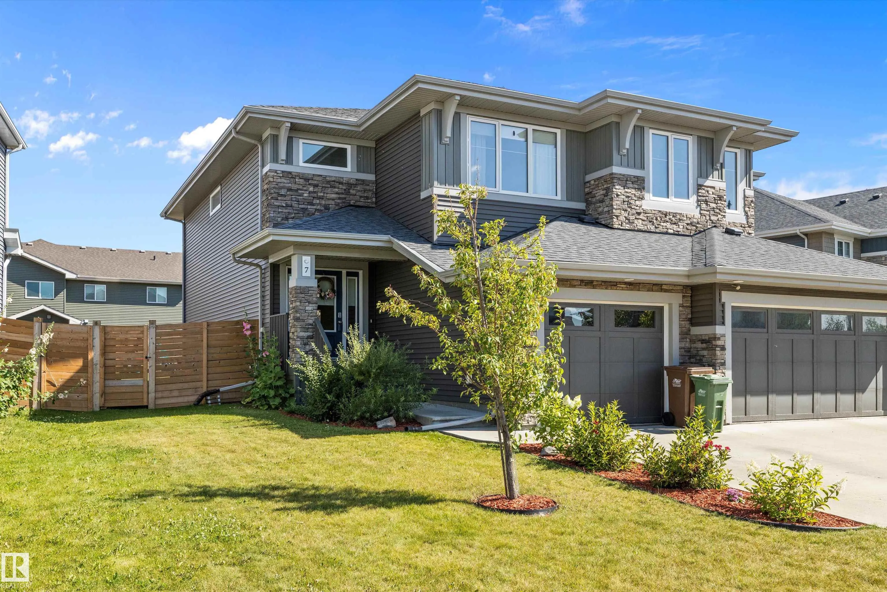 7 James Crescent