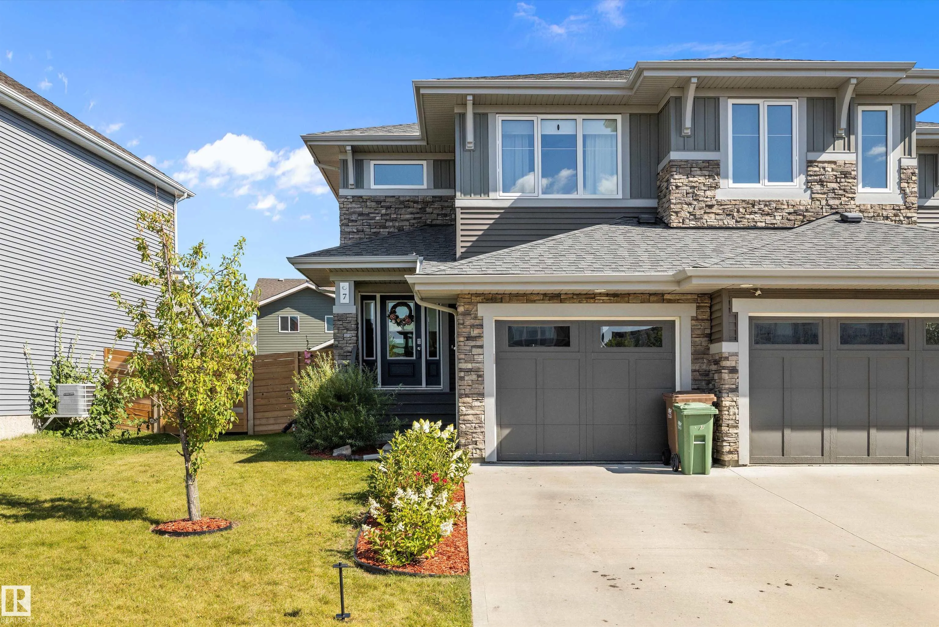 7 James Crescent