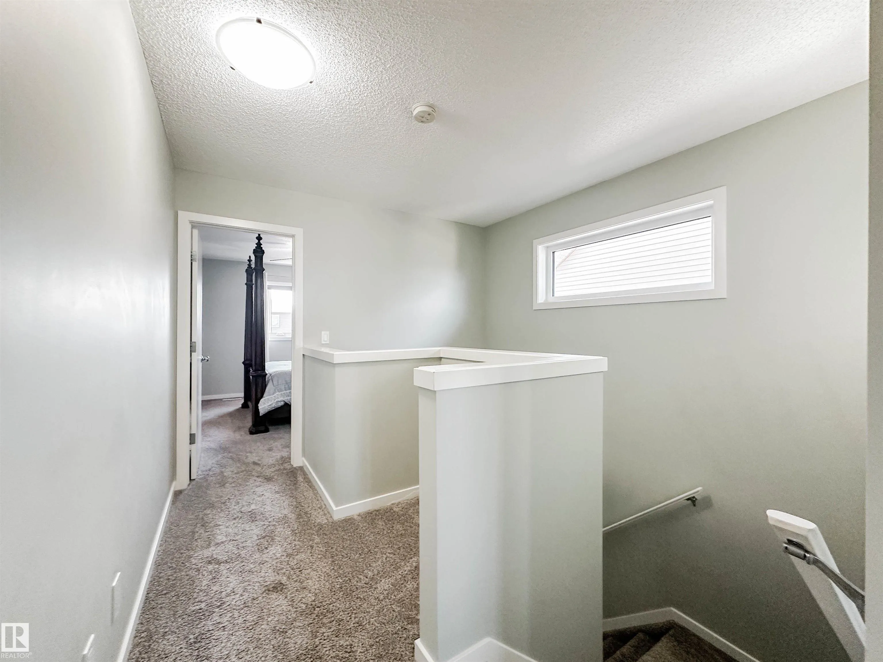 25 JAMES Crescent