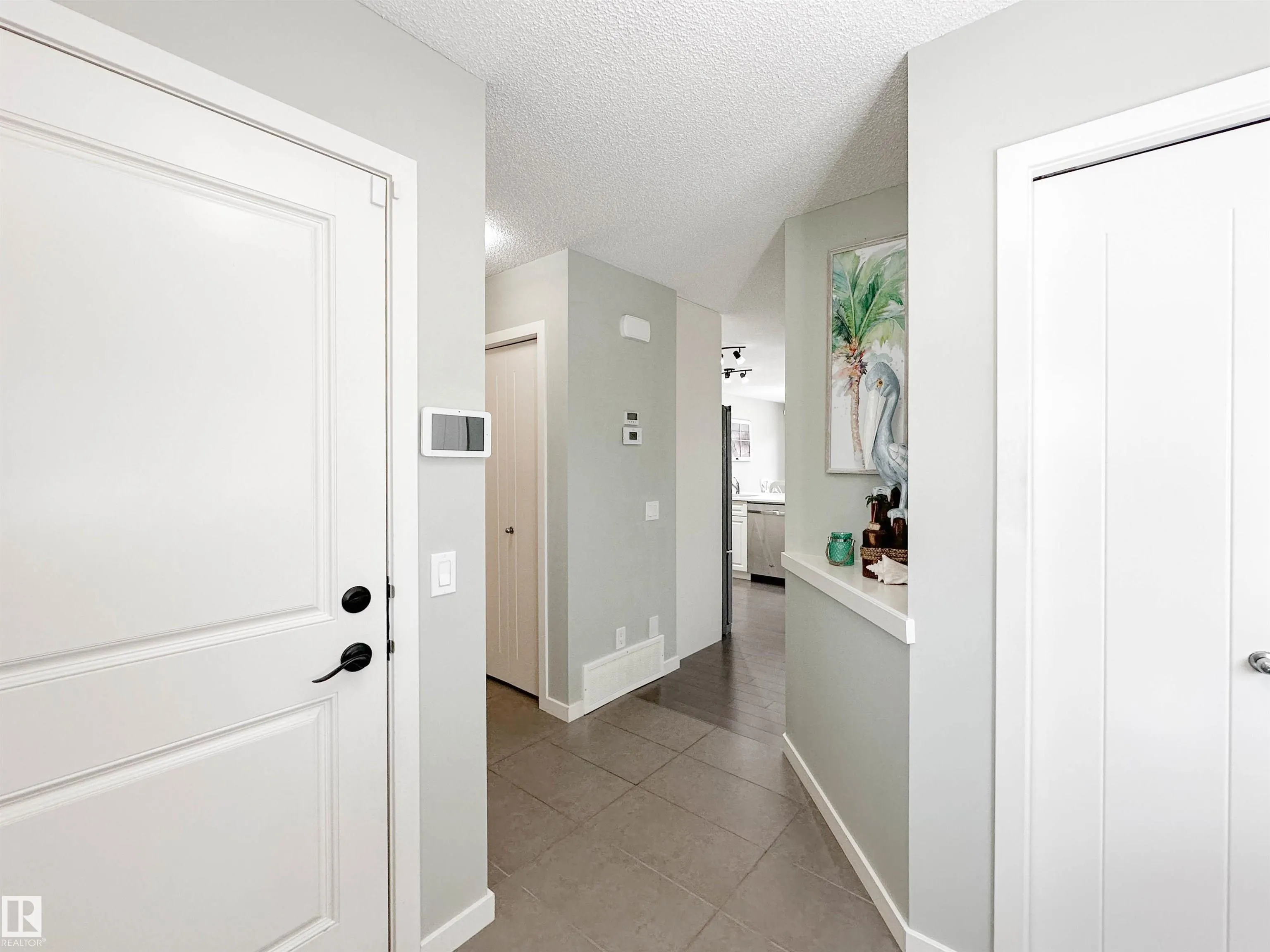 25 JAMES Crescent