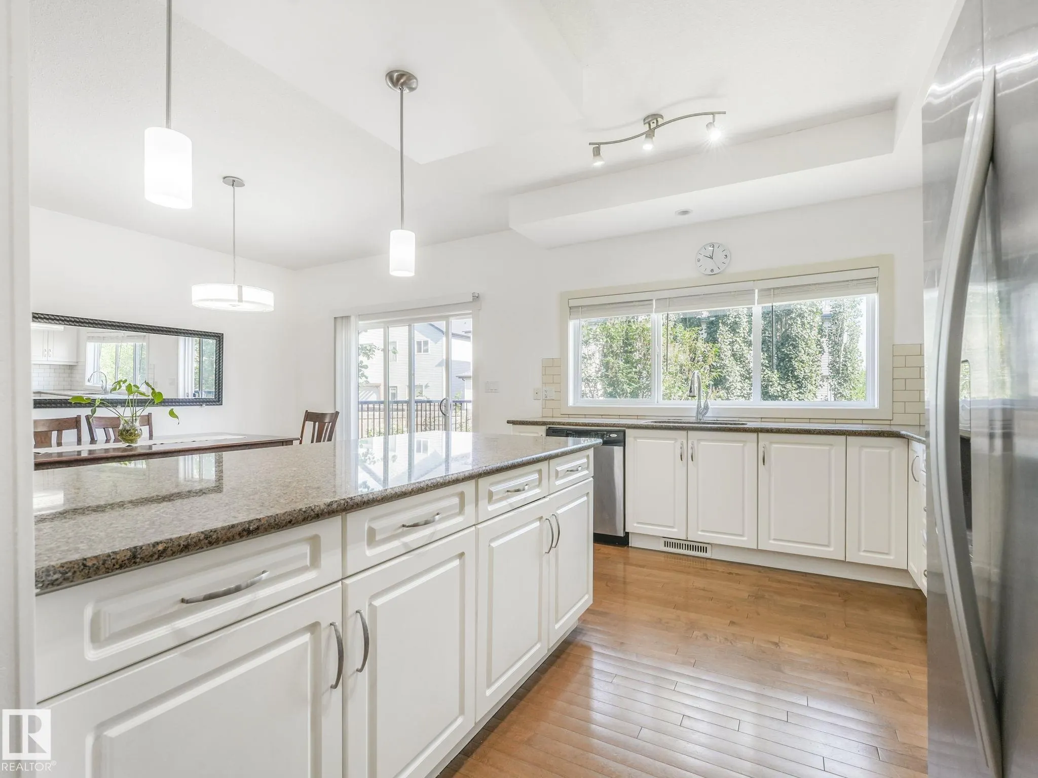 1004 SECORD Promenade