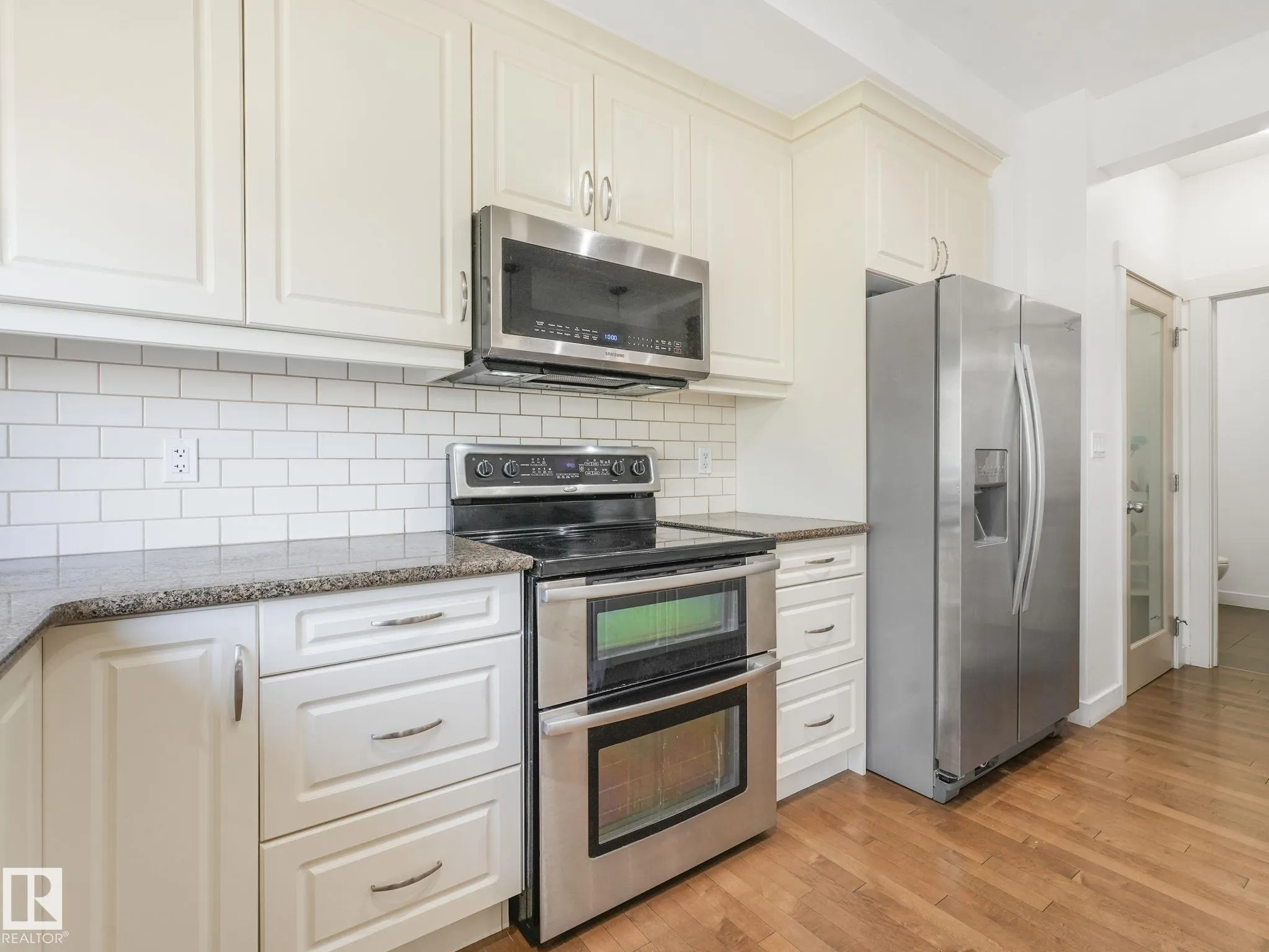 1004 SECORD Promenade