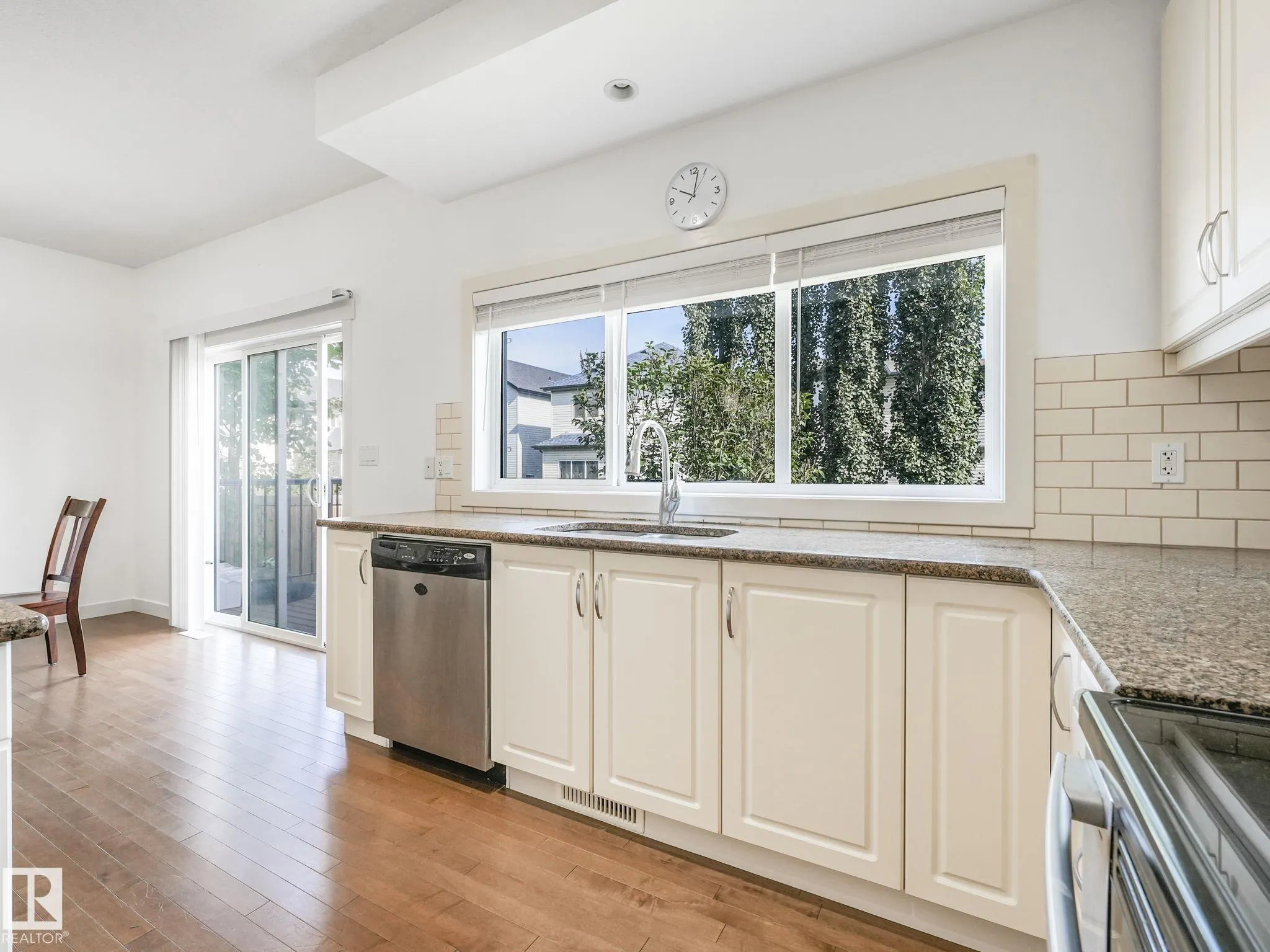 1004 SECORD Promenade