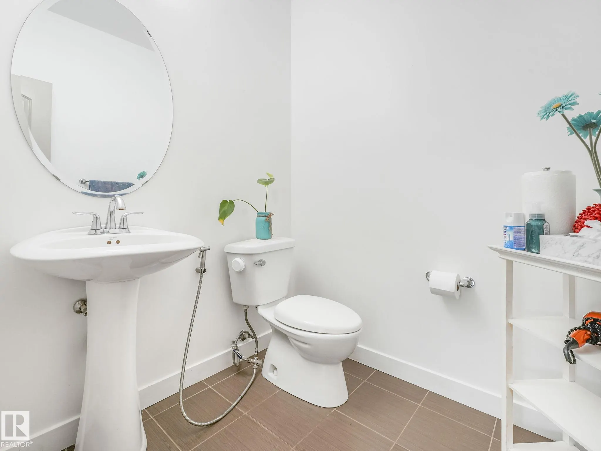 1004 SECORD Promenade