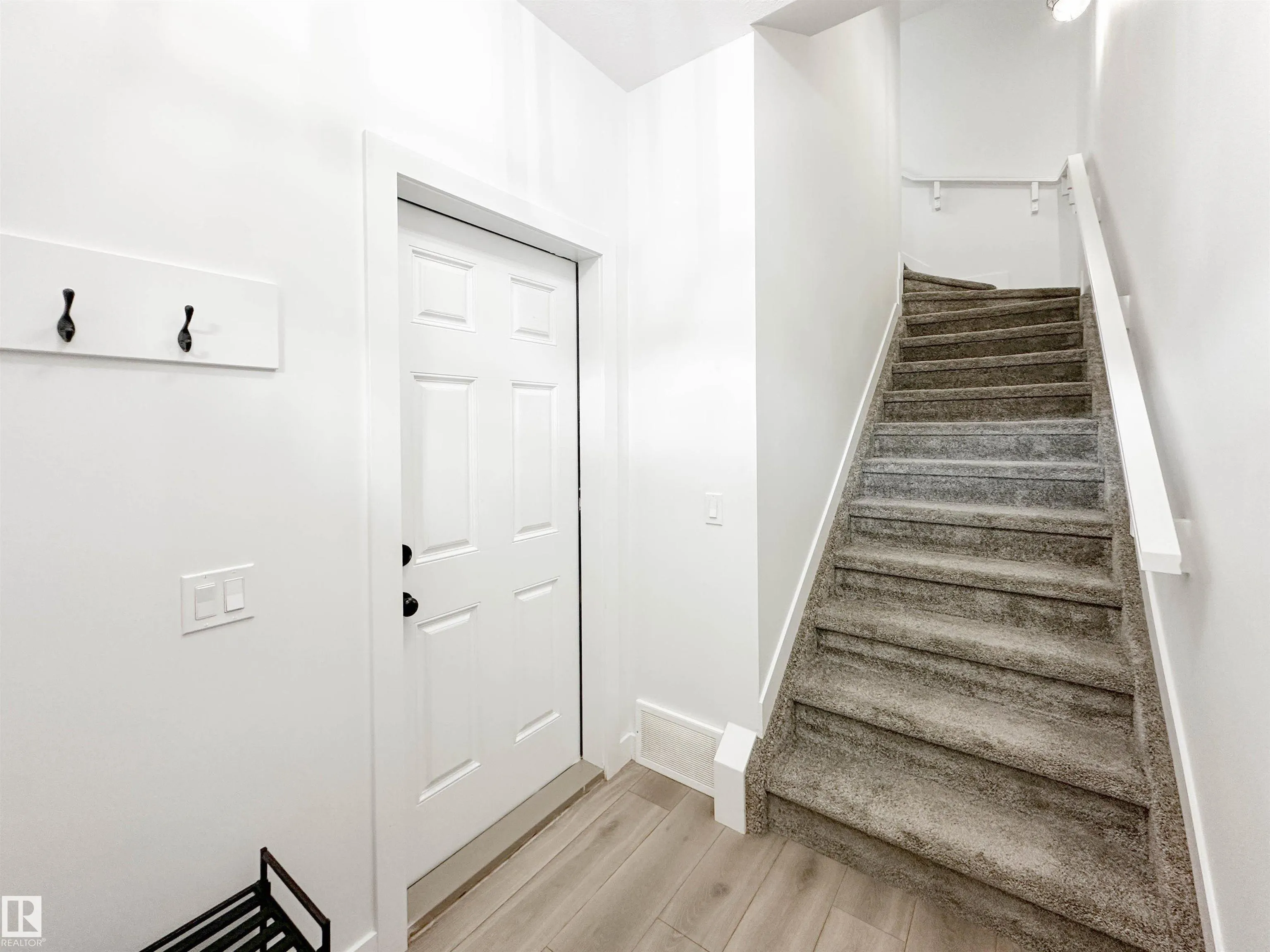 13 JOYAL Way