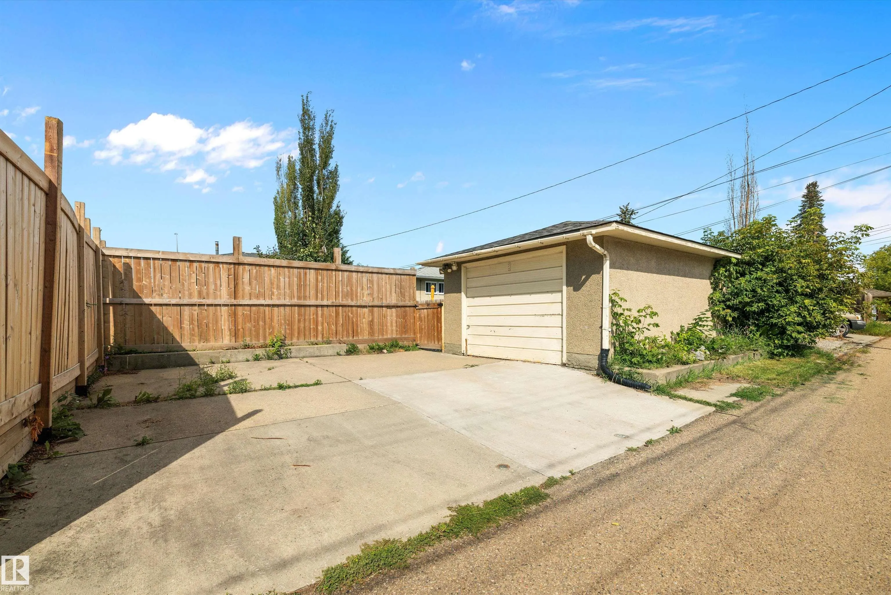 10607 149 Street