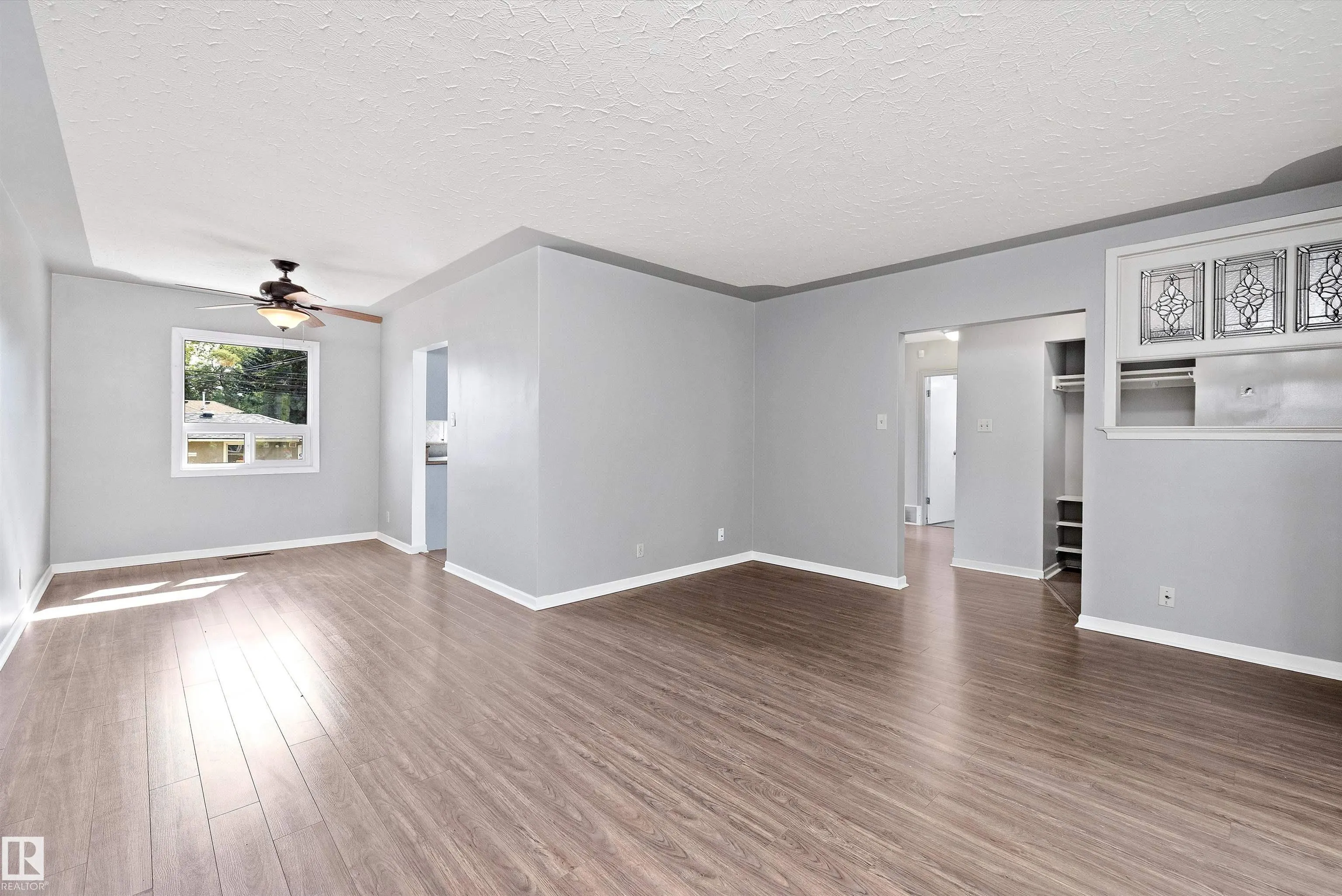 10607 149 Street