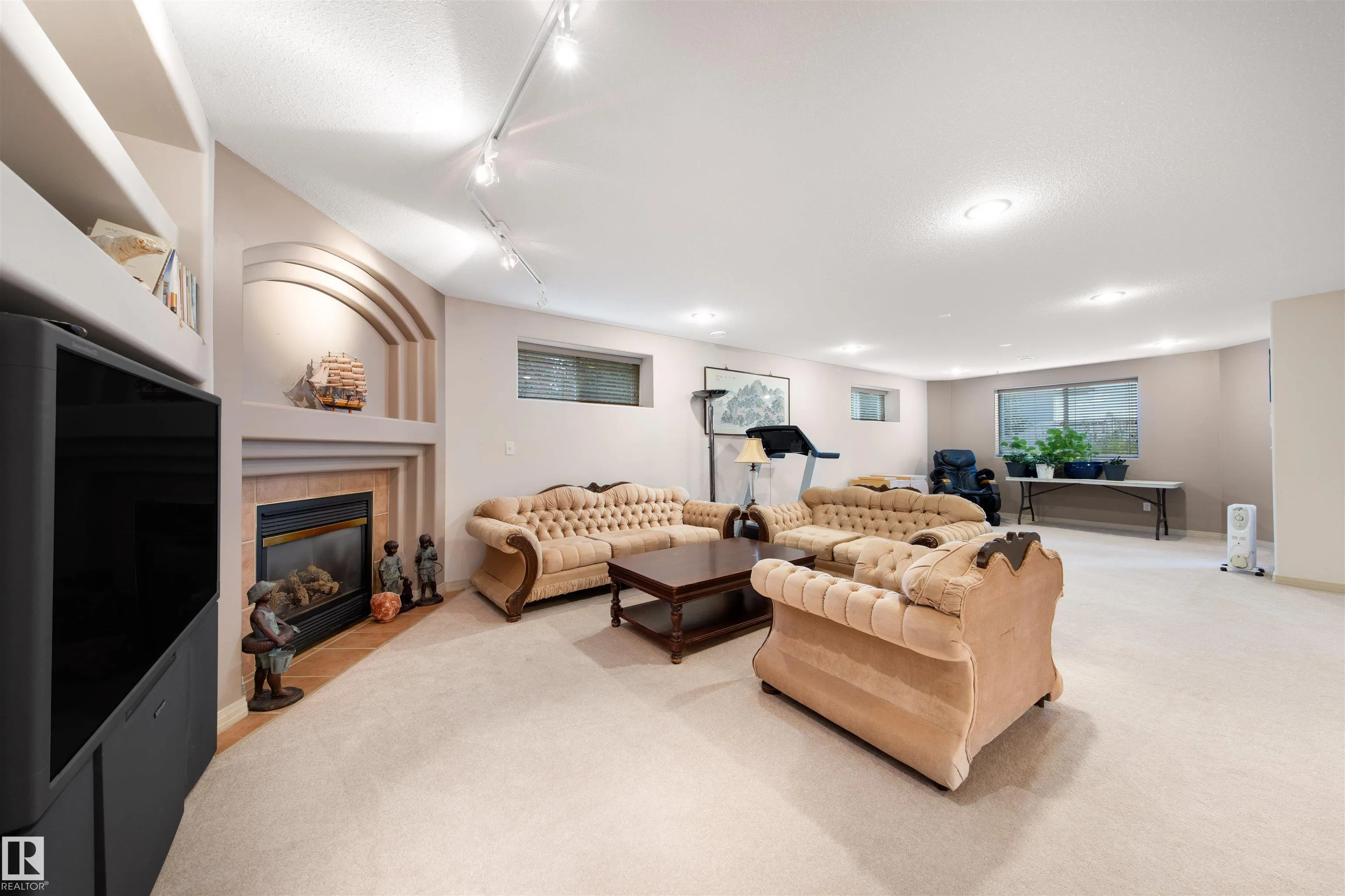 201 Erin Ridge Drive